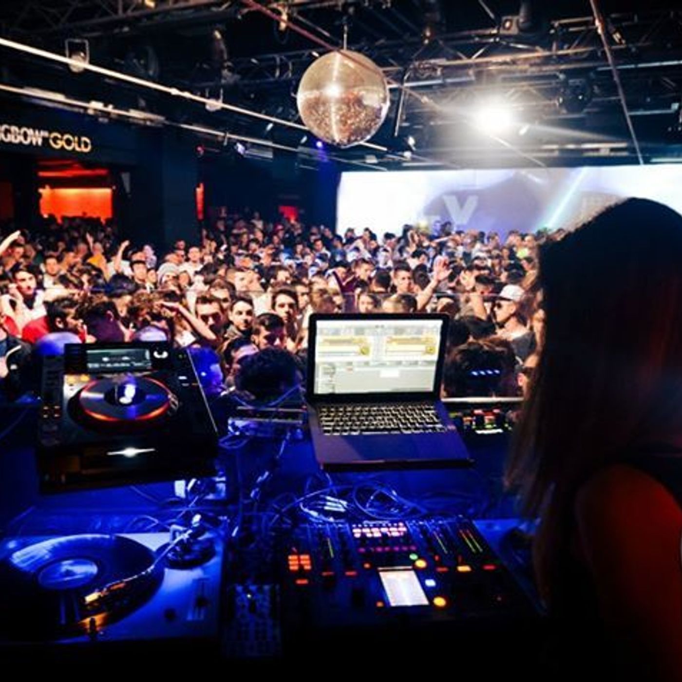 TANIKA DJ DA CIAOOOOOOOO DARWIN 7.