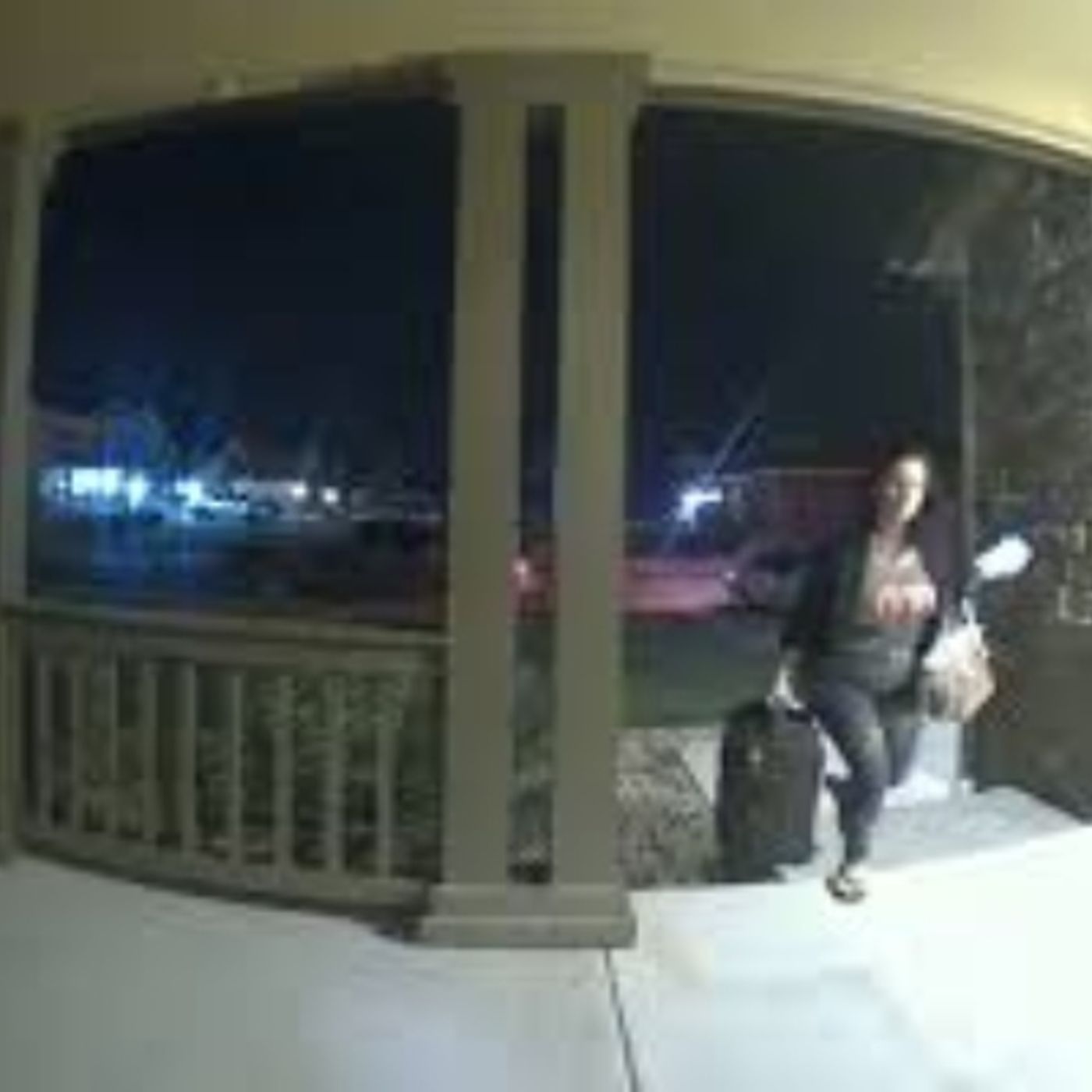 shanann arrives at 2am