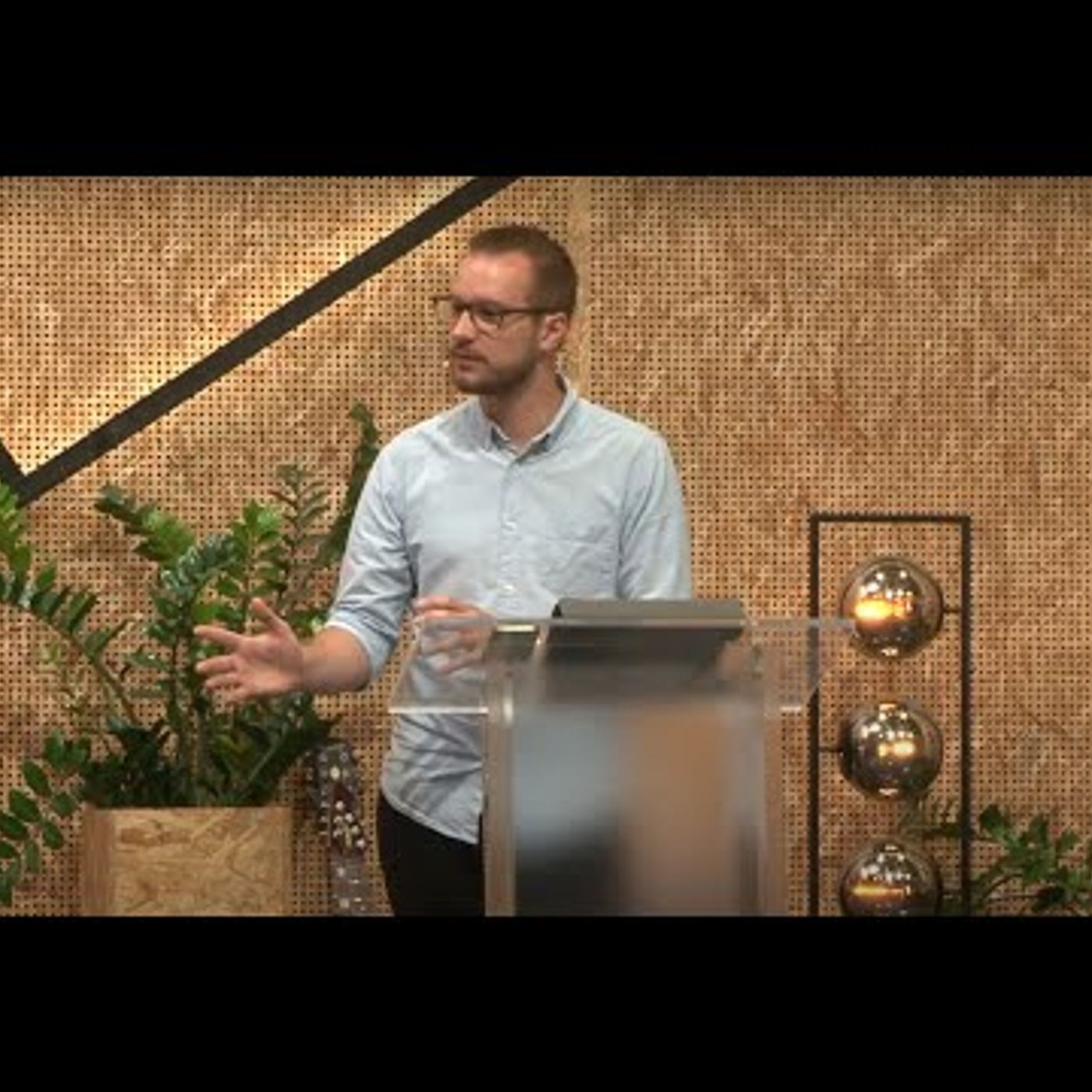 Eglise de Châbles Croix - Choisis ta source d'influence