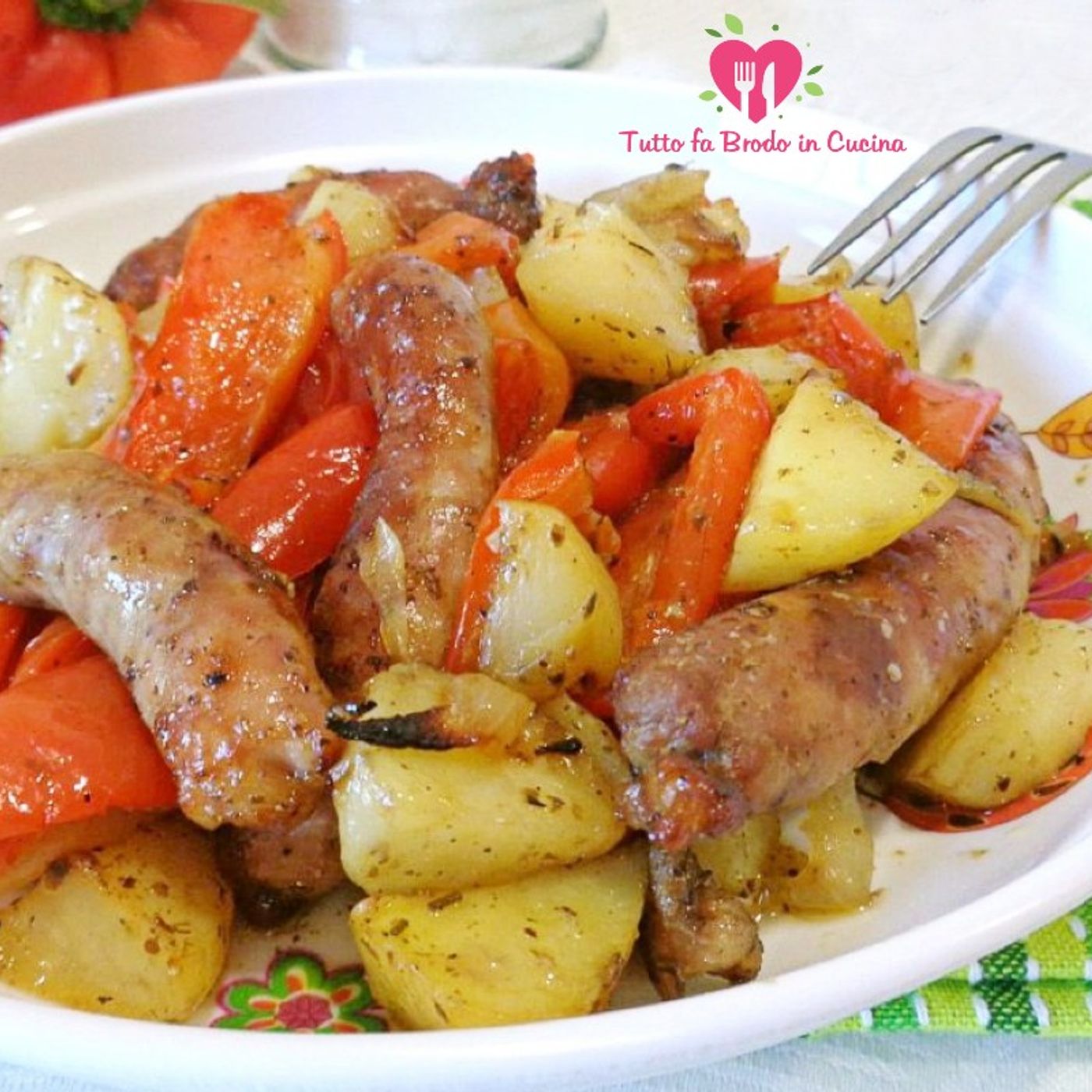 Salsiccia peperoni e patate al forno episode artwork