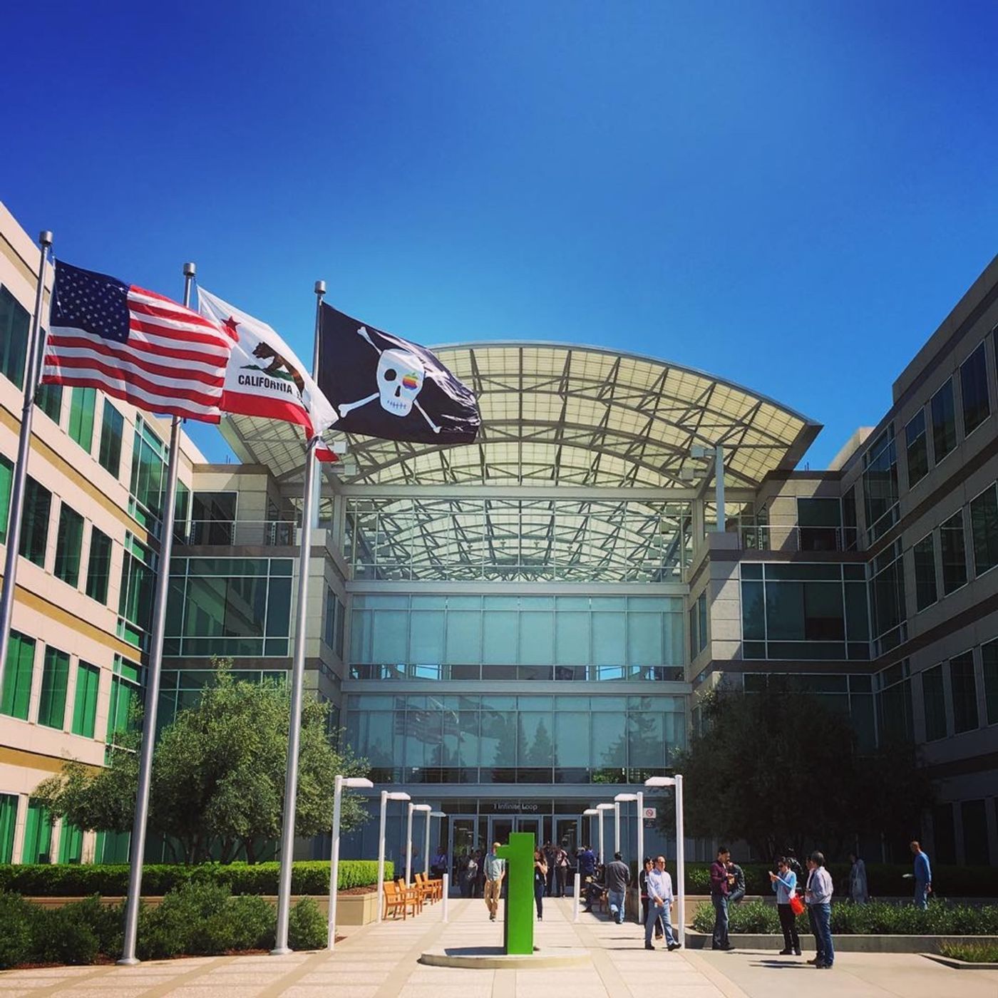 Bandera Pirata  En Cupertino episode artwork