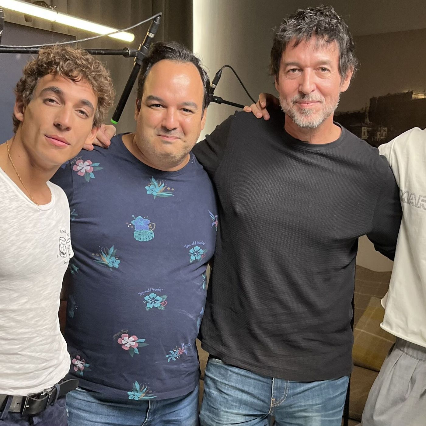 Entrevista a Arón Piper, Miguel Herrán y Miguel Ángel Vivas por 'La Tregua'