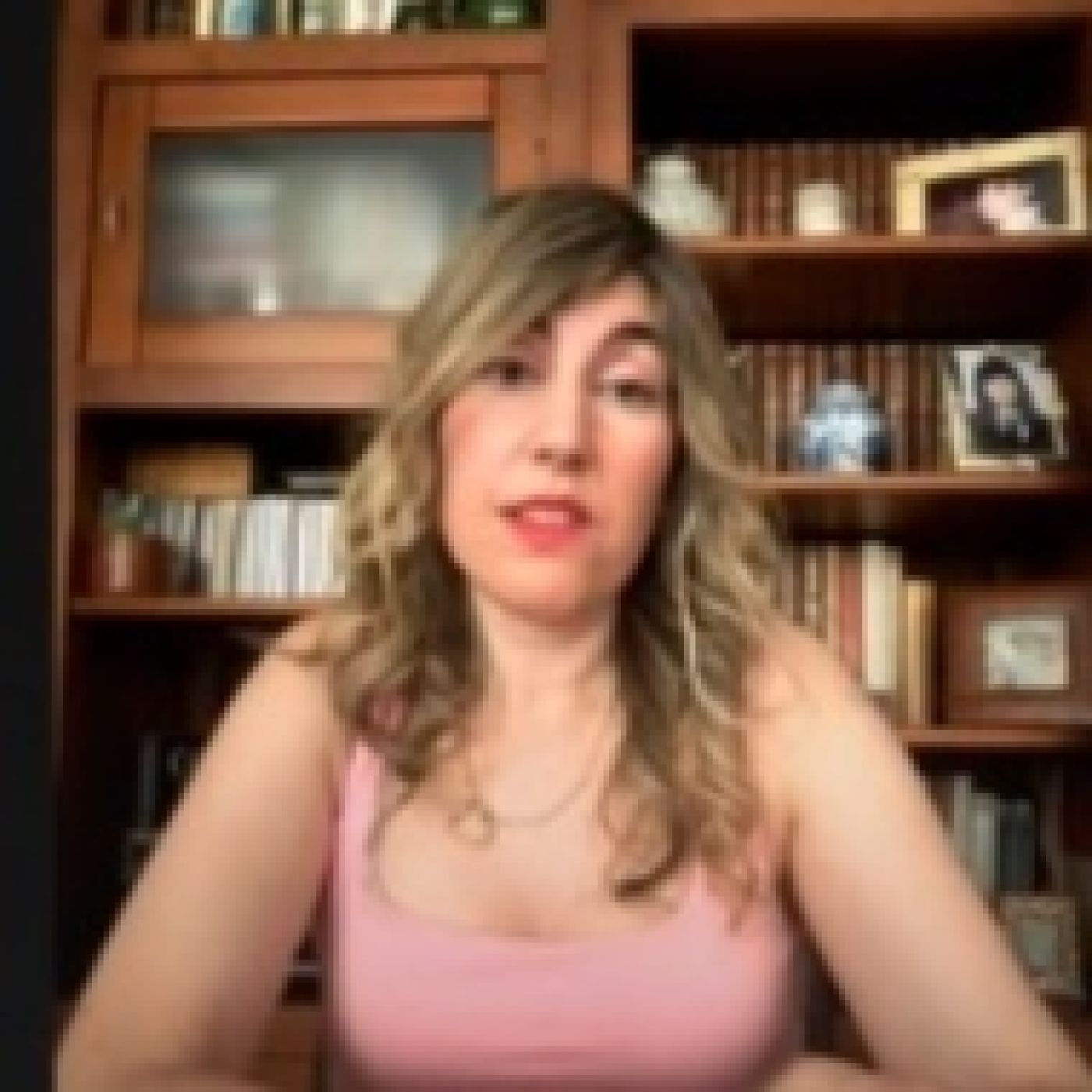 T2-E141- Charlamos con María Sánchez, autora sevillana todoterreno episode artwork