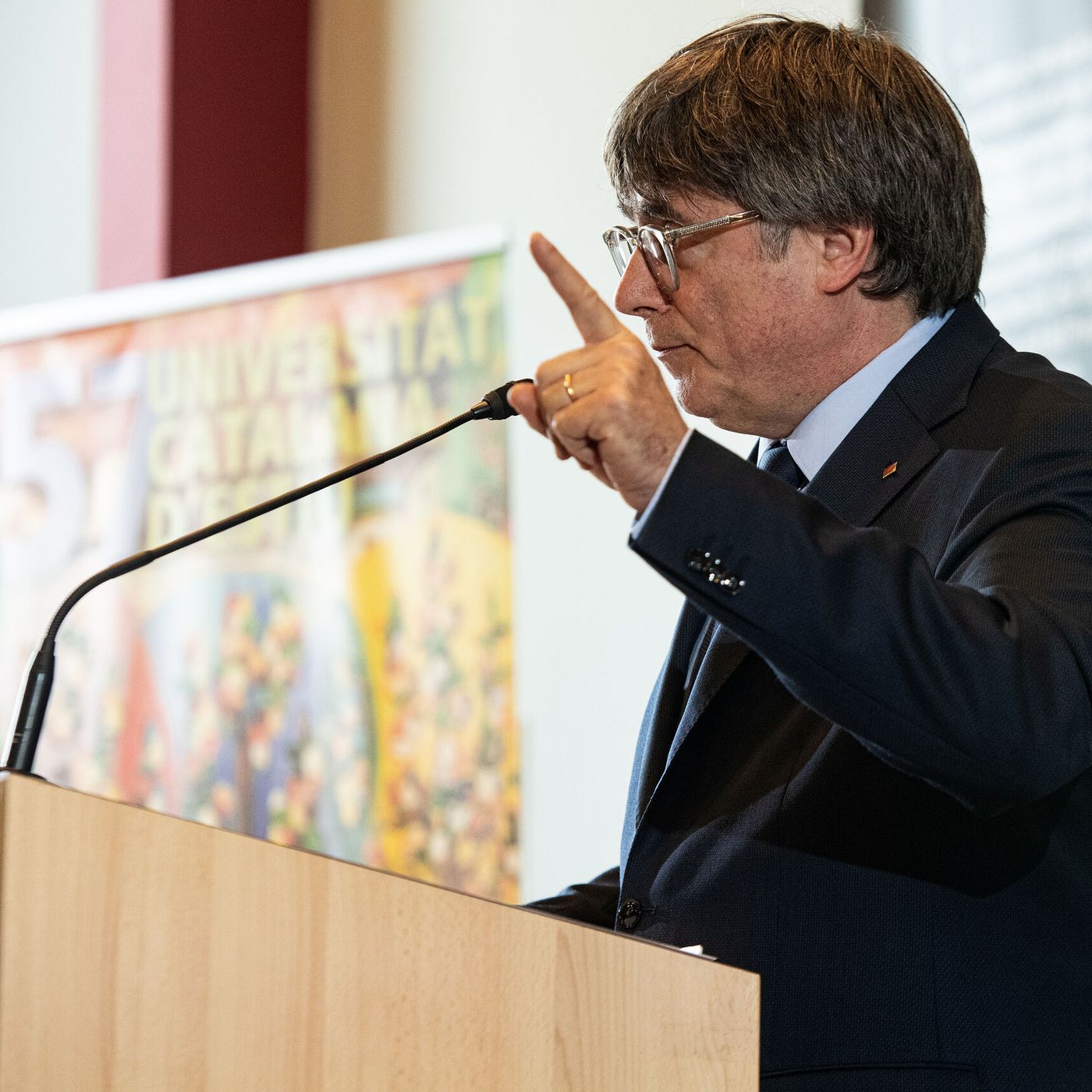 Tertulia de Federico: Sánchez a Puigdemont, "perdóname"