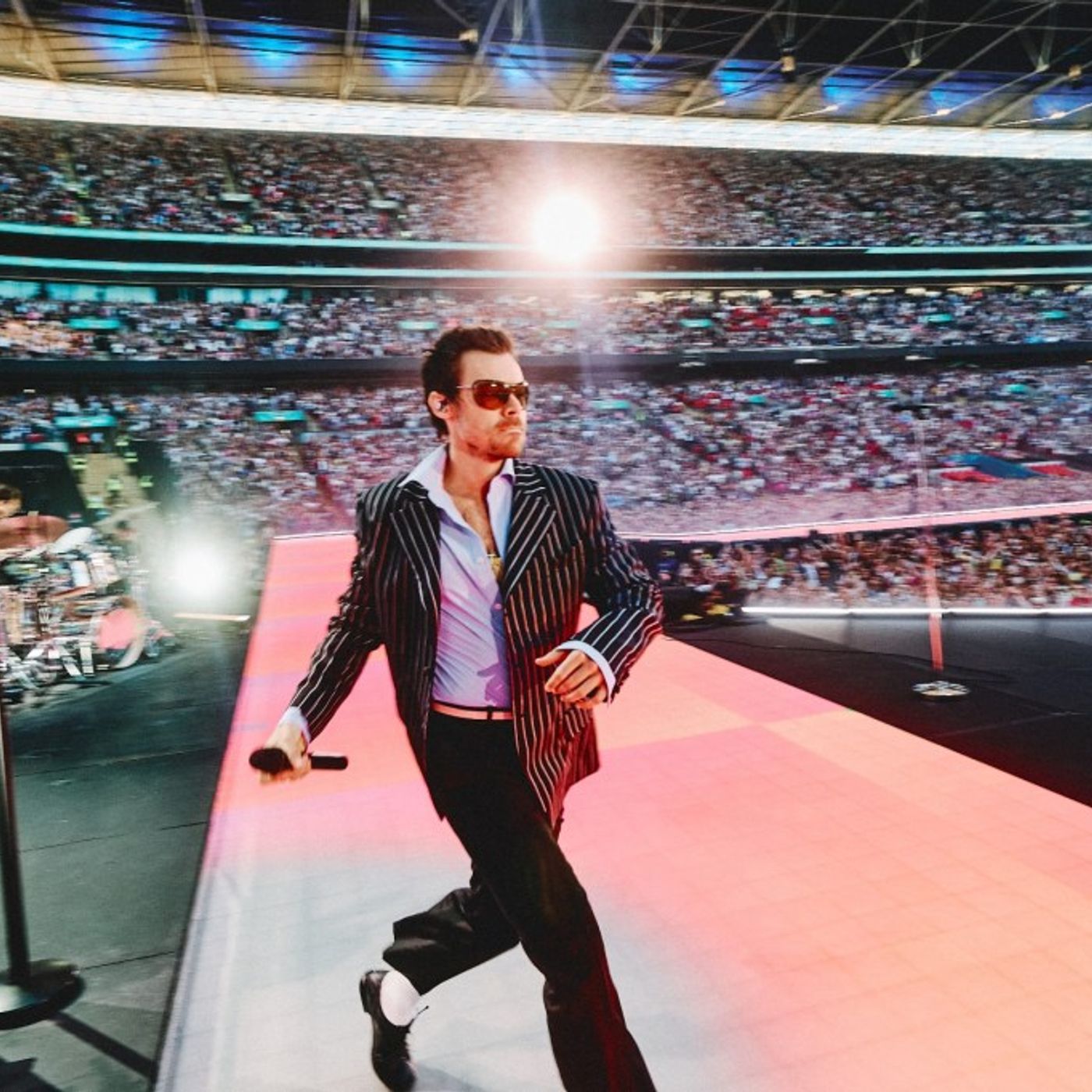 Harry Styles Grabs Wembley Stadium Crown as Historic Run Begins: 7 Best Moments episode artwork