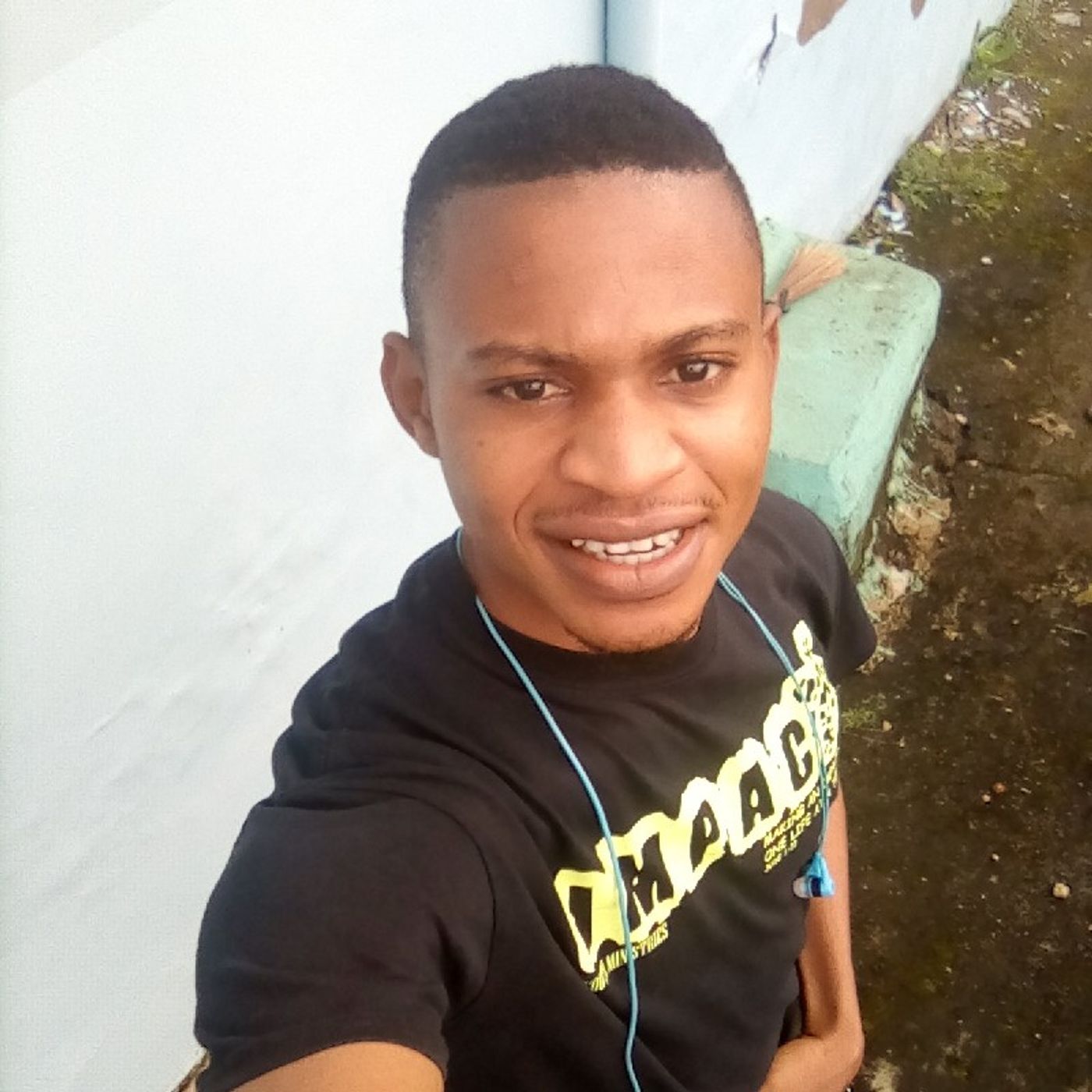 Isaac Emmanuel\'s show