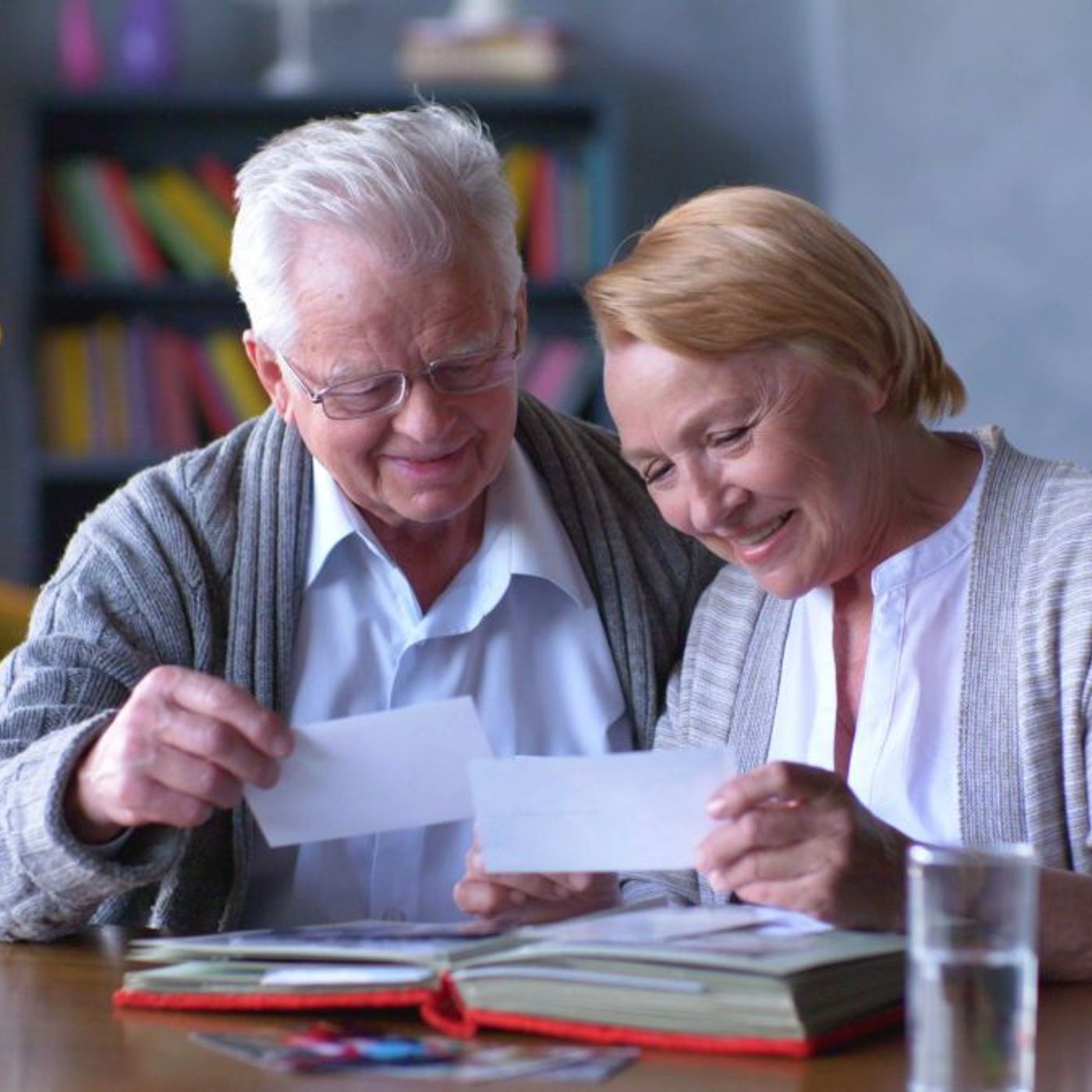 Con Ánimo de Lucro: El informe que confirma el desastre de las pensiones
