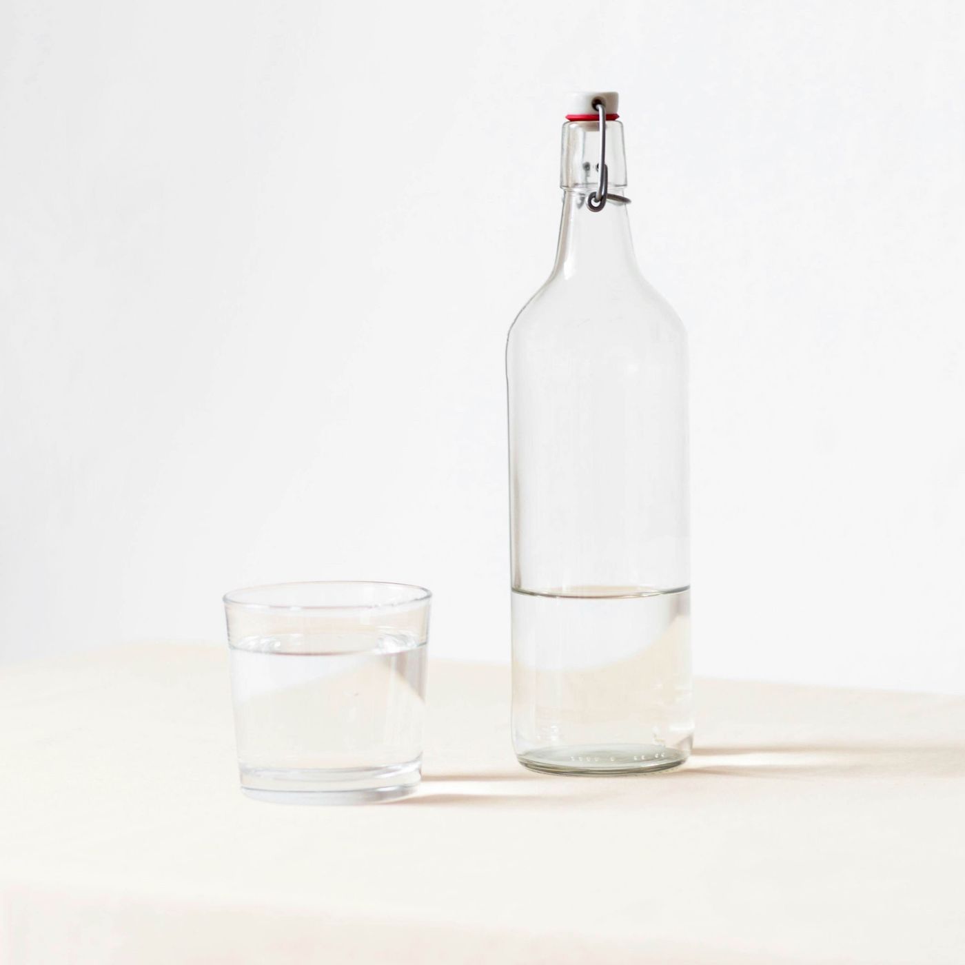 Hydration Guide: How Much Water Do You Really Need? 💧