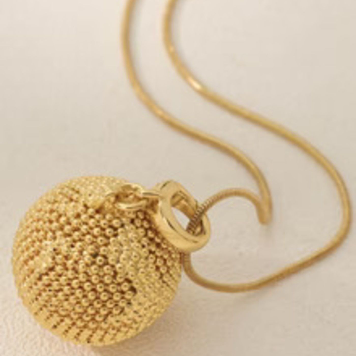 How_One_Piece_of_gold_plated_necklace_set_Can_Tran