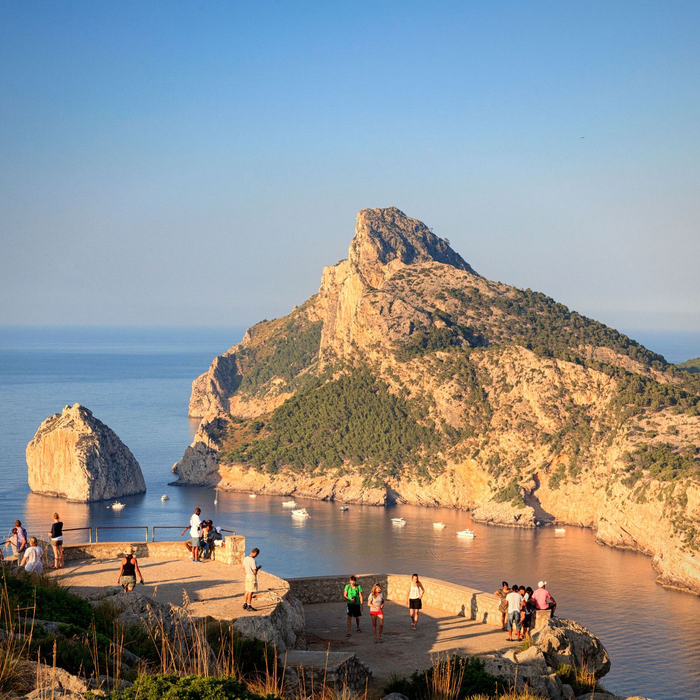 Pollensa y Formentor, el rincón perfecto de Mallorca y Turkmenistán, el país que es como viajar a otro planeta episode artwork