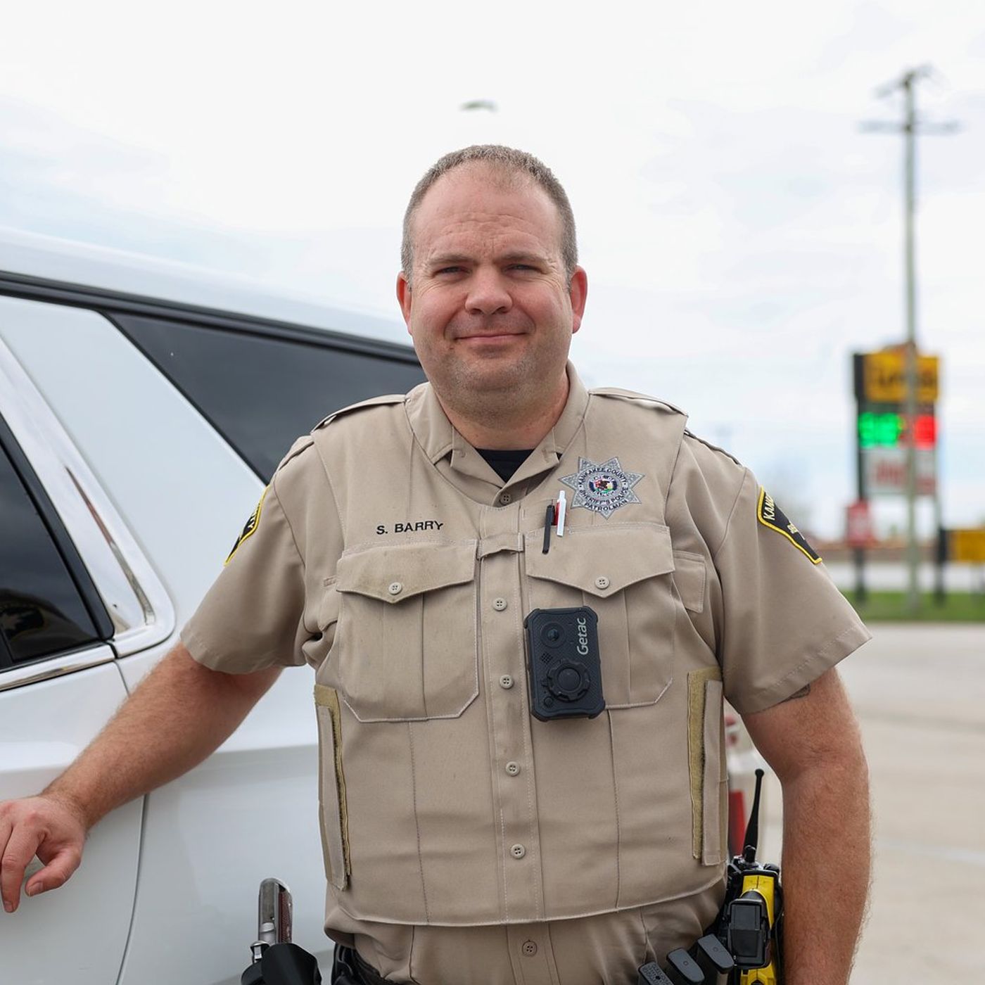 Kankakee County Sheriff’s deputy moonlights as a weather observer episode artwork