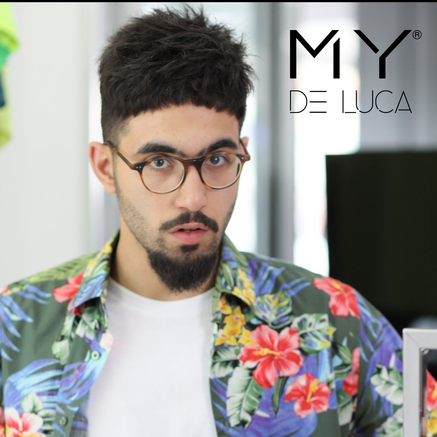 MY DE LUCA - Love is on air