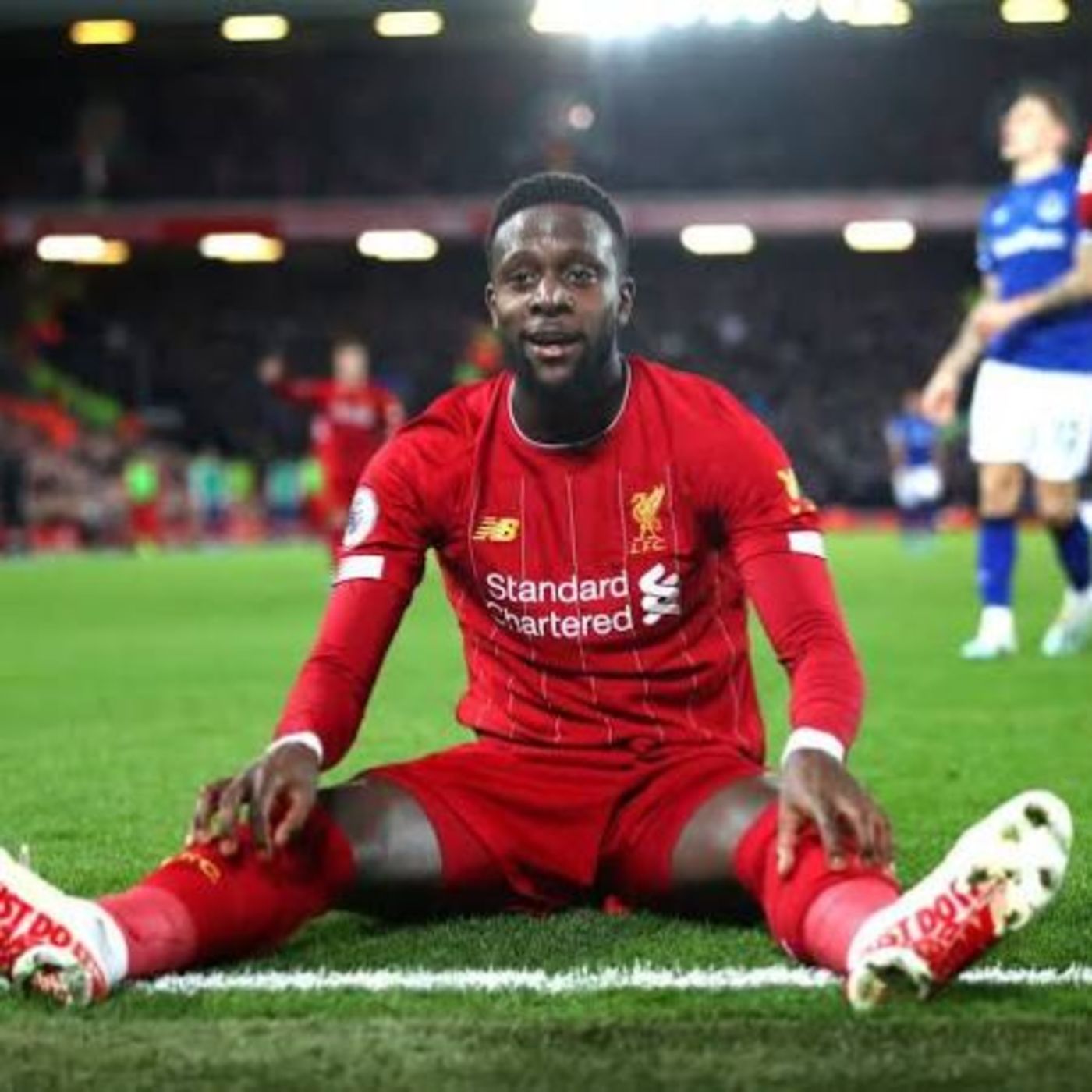 Latest Football and Entertainment news & Updates, top scores, live scores, fixtures and discussions.