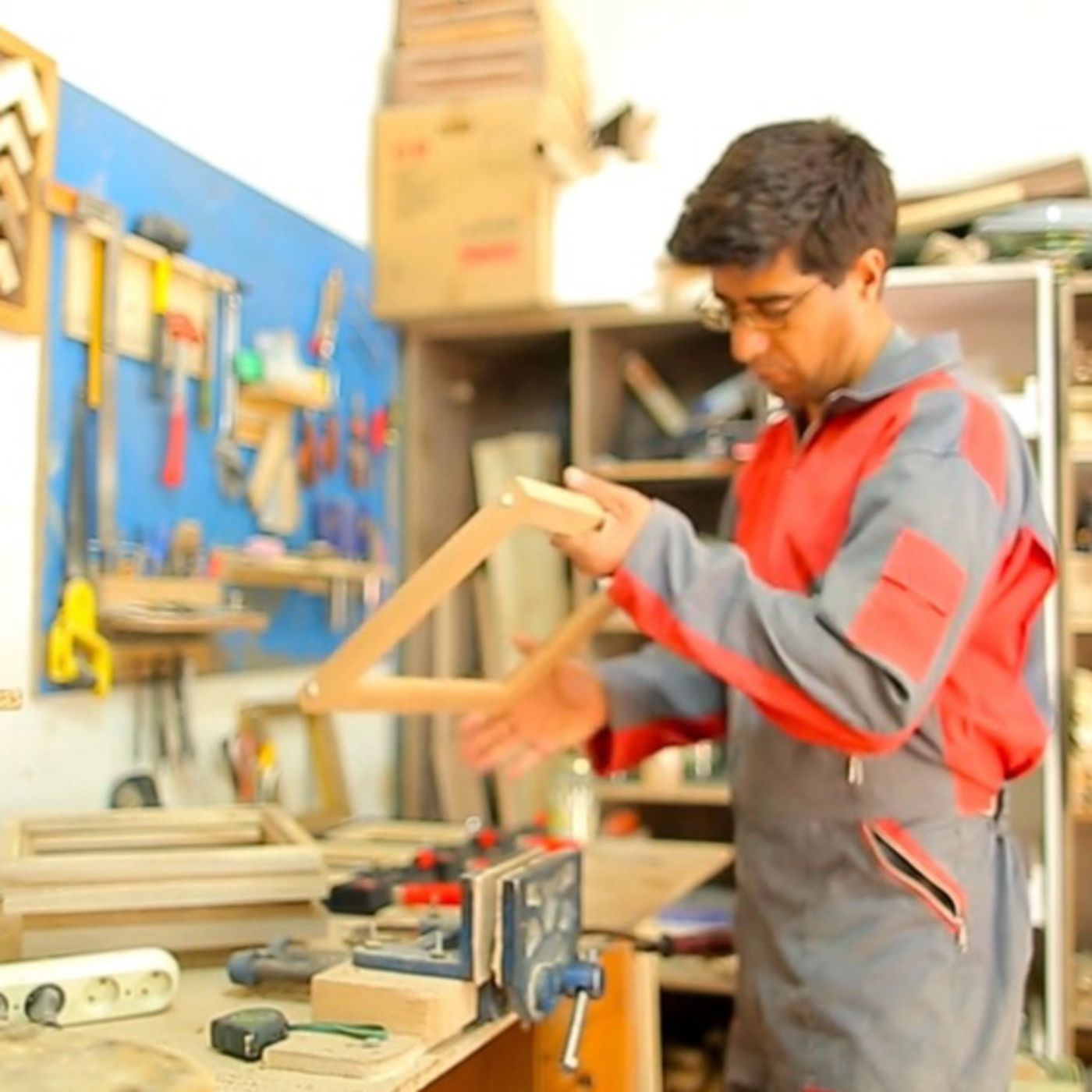 HOLDEN HAROLDSEN PRESENTS...