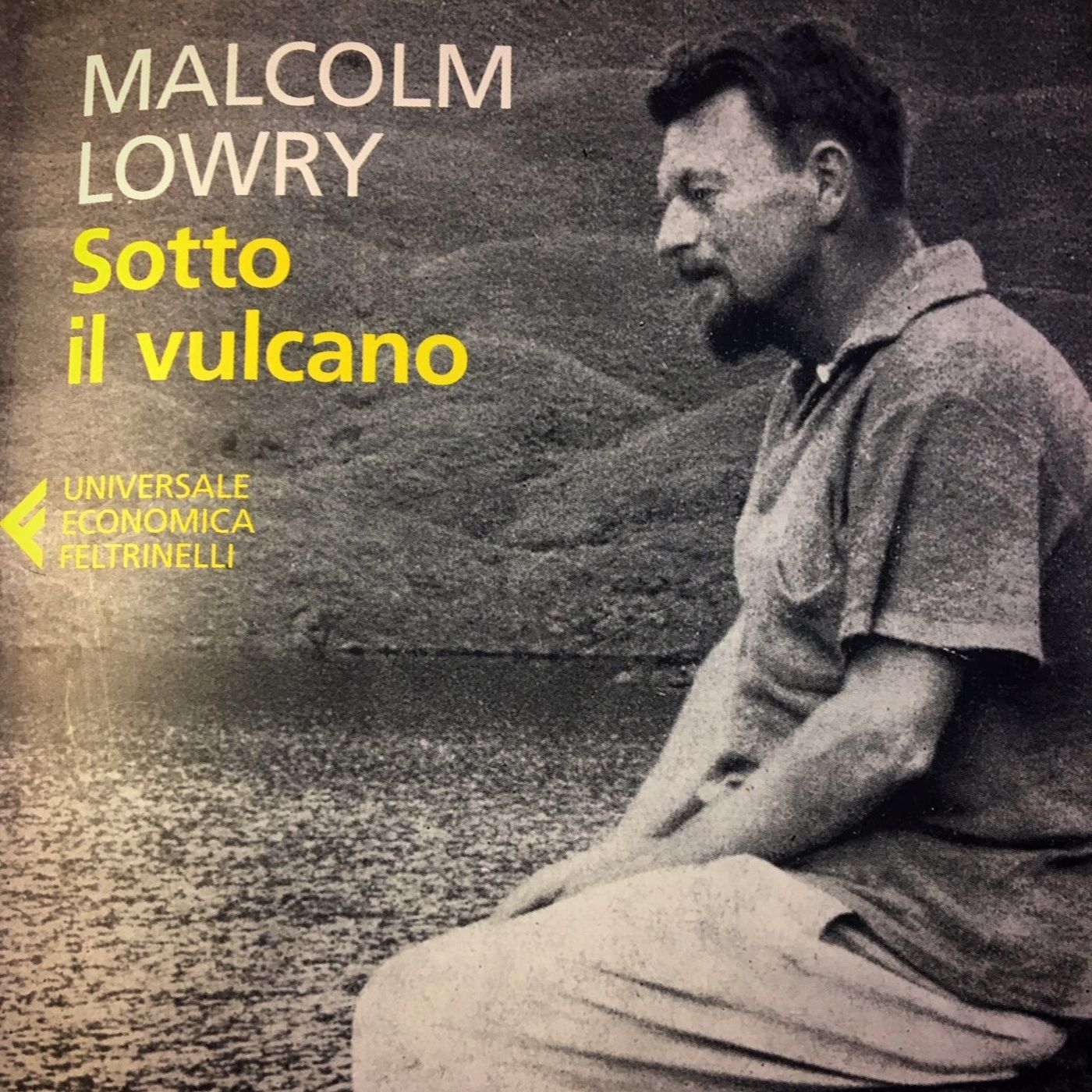 Stagione 5 ep. 1: Sotto il vulcano - Malcolm Lowry episode artwork