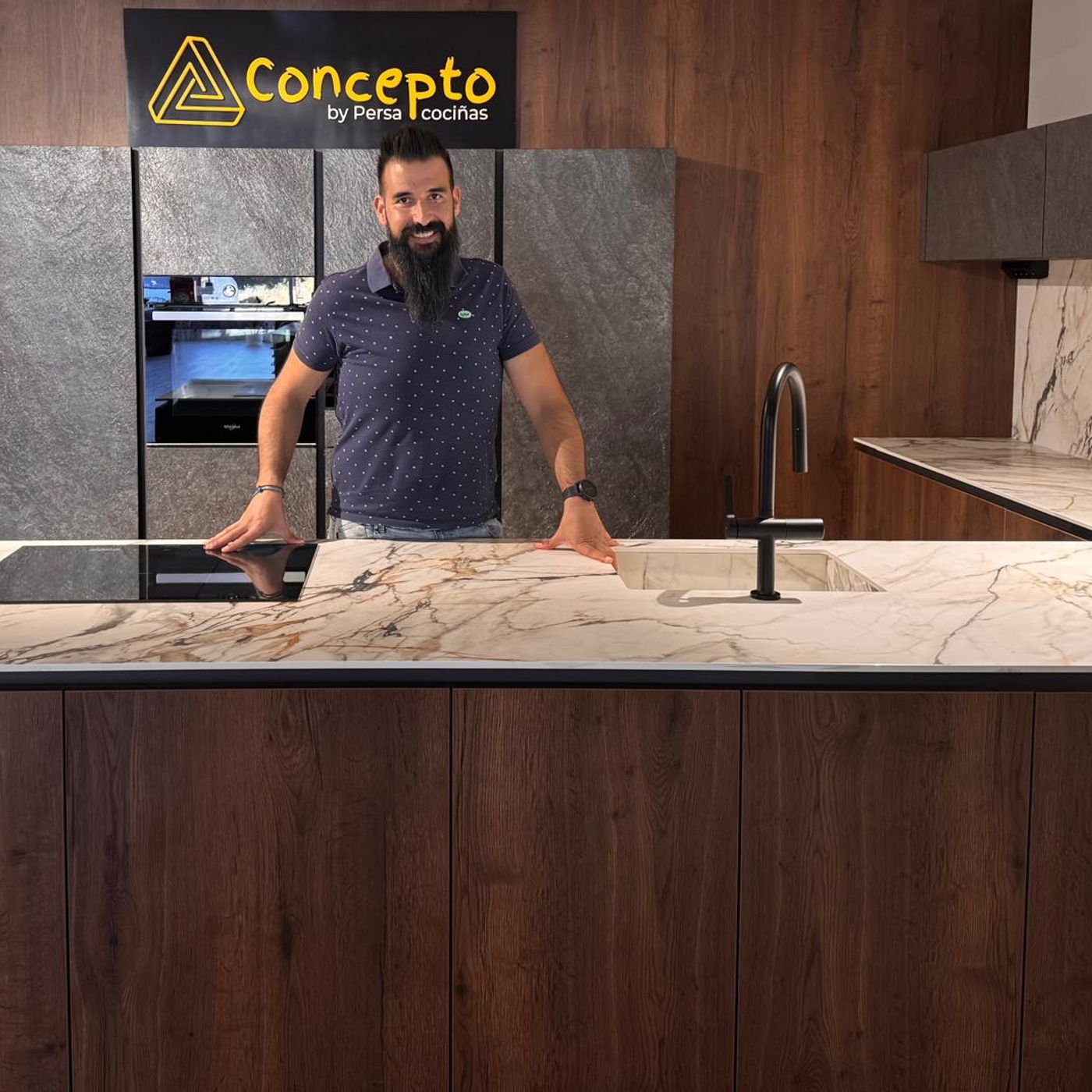 esEmpresa en Galicia. Patrocinado por Aluhispor episode artwork