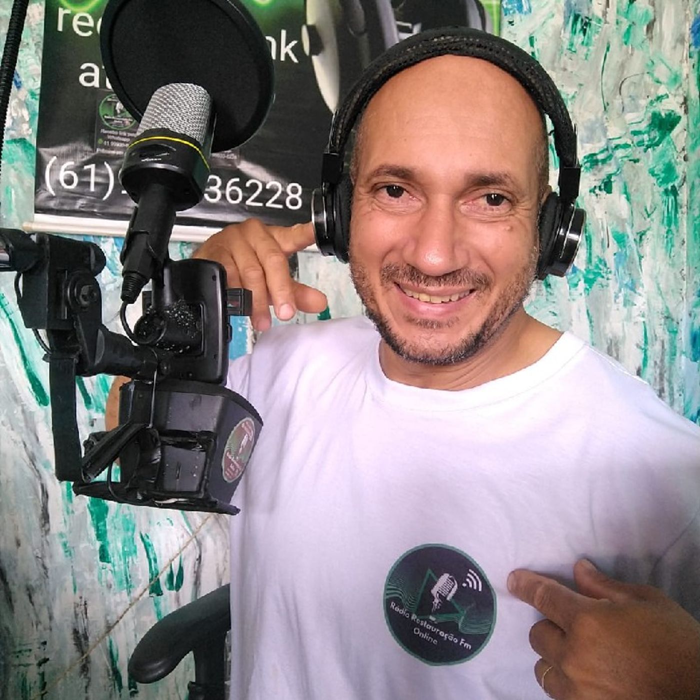 Rádio Restauração - FM - Pix celular 61-999336228 nós ajude a manter no ar somo missionários da última hora episode artwork