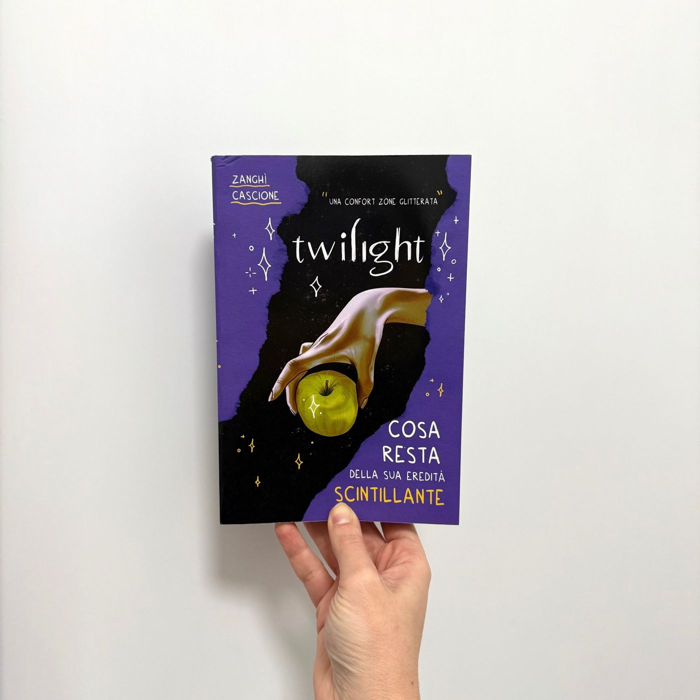 Team malessere 1 o malessere 2? - TWILIGHT (Cosa resta della sua eredità scintillante) di Paola Zanghì e Licia Cascione (Beccogiallo)