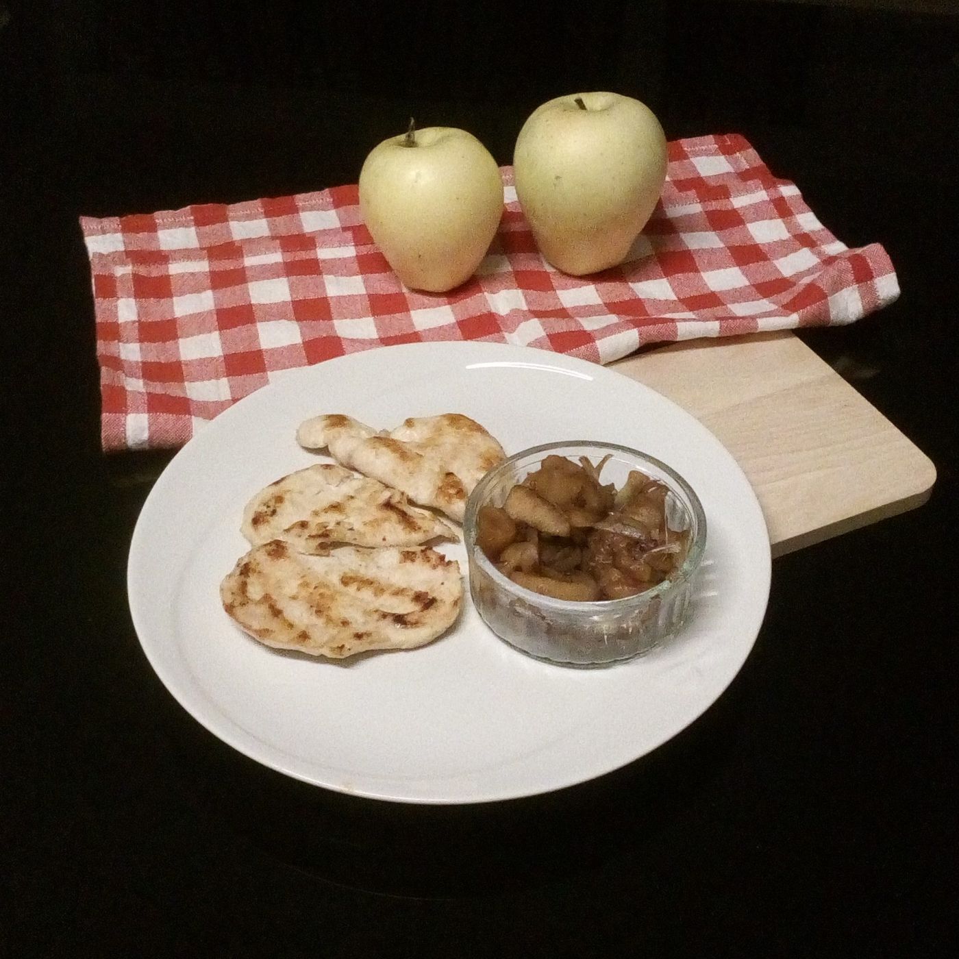 Petto di pollo con mele, cipolle e aceto balsamico episode artwork