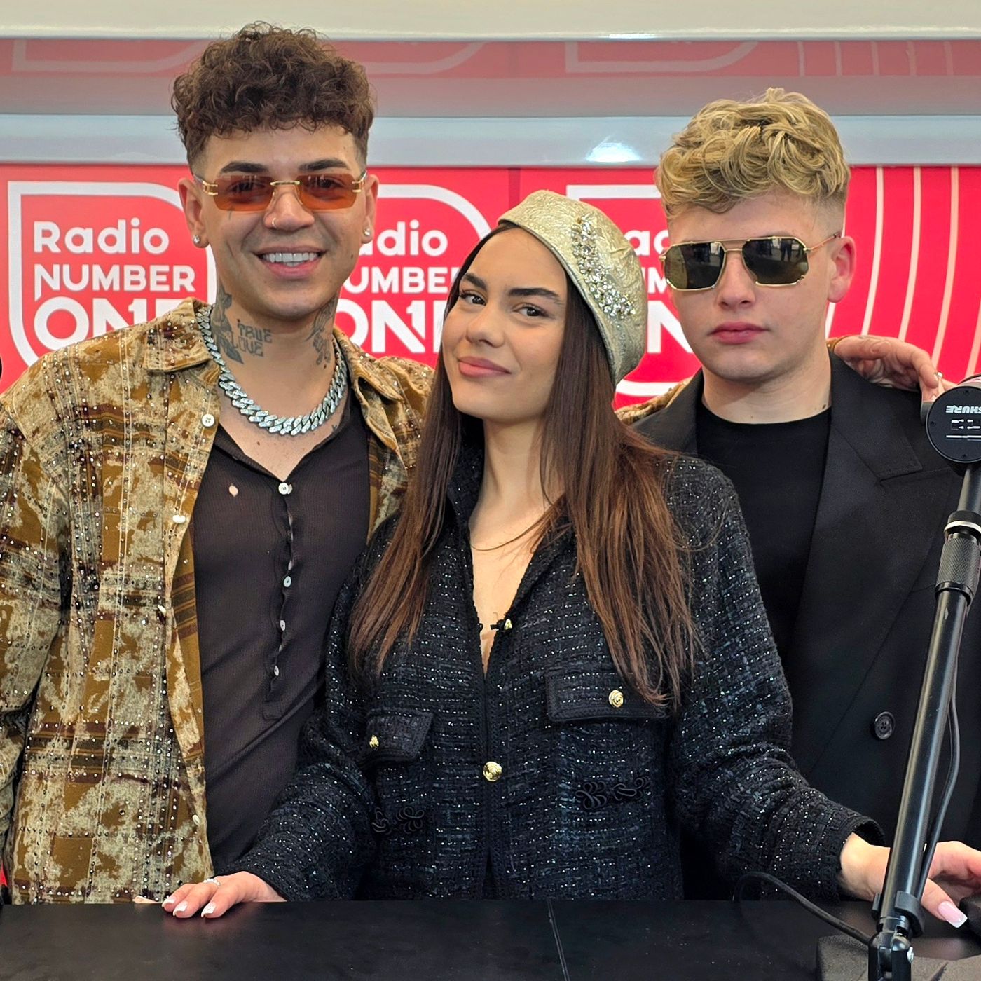 Sanremo 2026 - Blind, El Ma & Soniko, l'unione fa la forza: il viaggio "Nei Miei DM" episode artwork