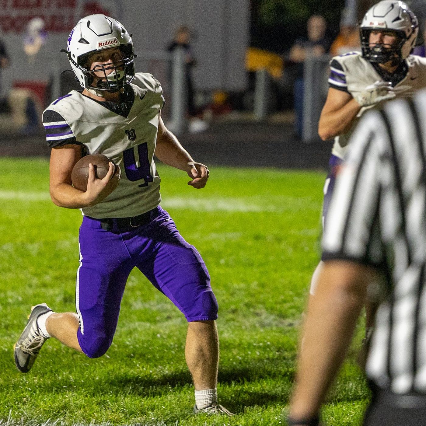 Dixon runs past Streator for 65-0 nonconference win episode artwork