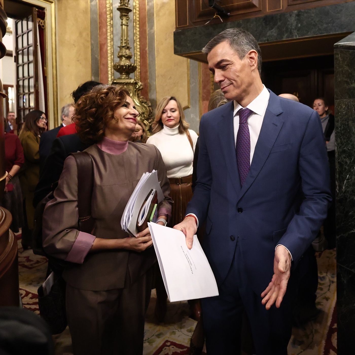 Prensa económica: El saqueo fiscal de Sánchez roza ya los 180.000 millones extra