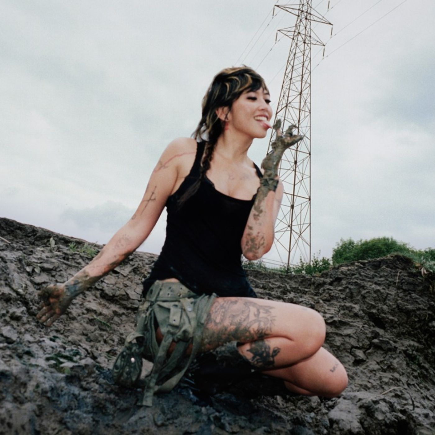 Beabadoobee Makes Electric Return with New LP ‘Pylon,’ Shares Single ‘Sun Has Set’ episode artwork