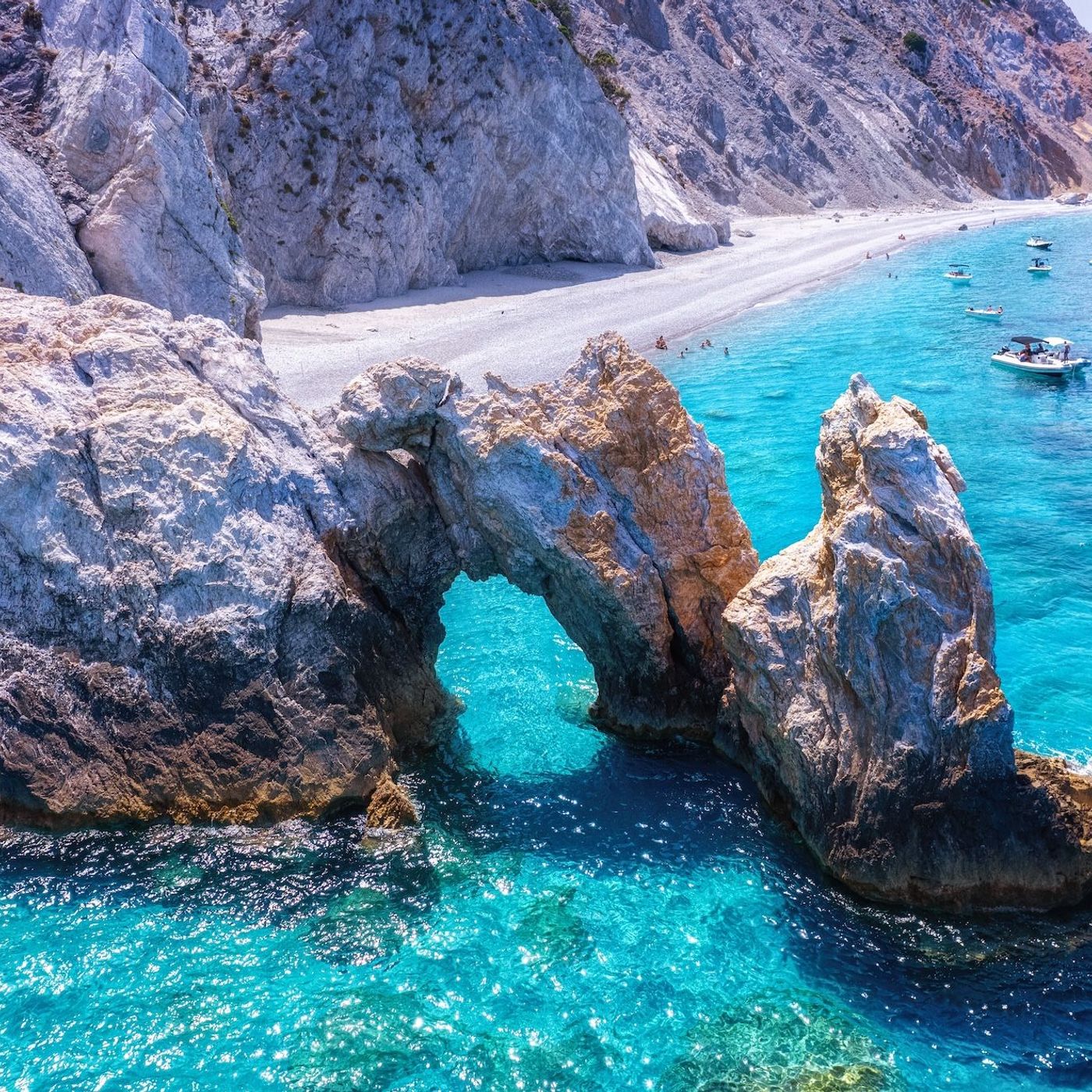 Le isole Sporadi un rifugio mediterraneo tra natura selvaggia e tradizioni autentiche episode artwork