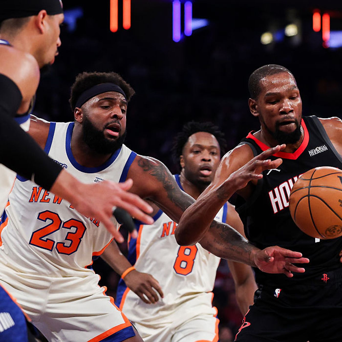 Ime Udoka Joins as Rockets Look to Continue Two-Game Momentum