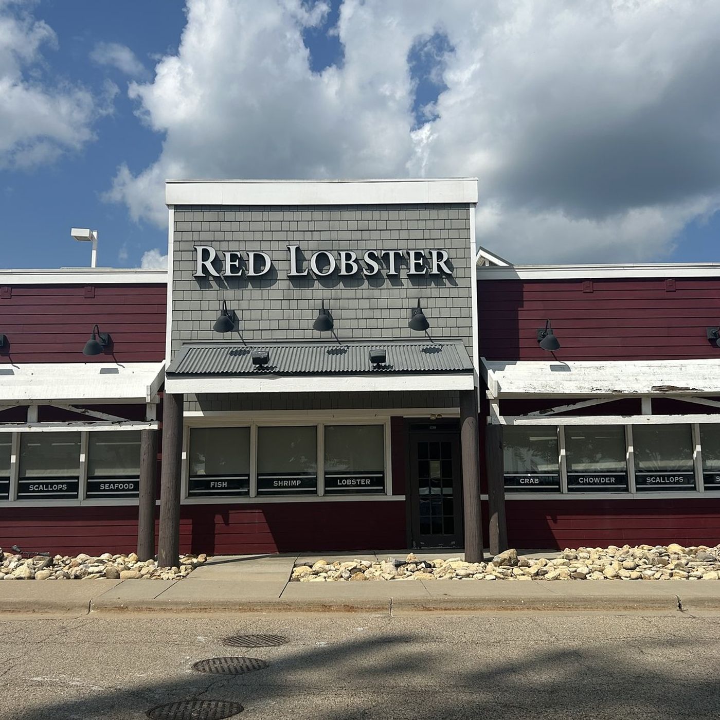 Red Lobster in Peru to close Sept. 6 episode artwork