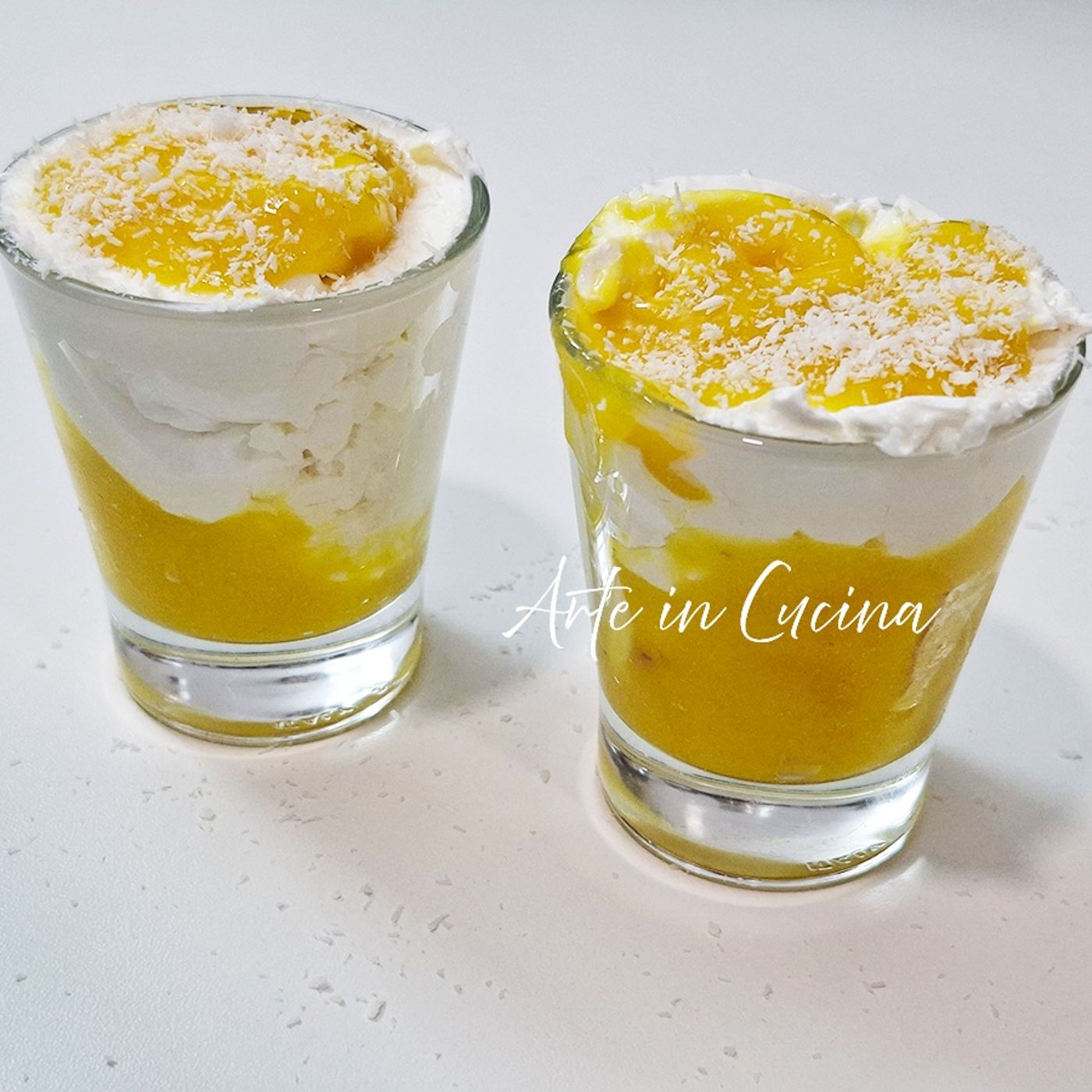 Gelato al mango e cocco senza gelatiera, la ricetta furba pronta in un attimo episode artwork