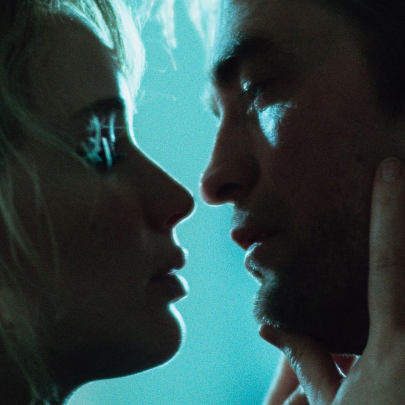 Jennifer Lawrence and Robert Pattinson Fall Into Psychosis in 'Die My Love' Trailer