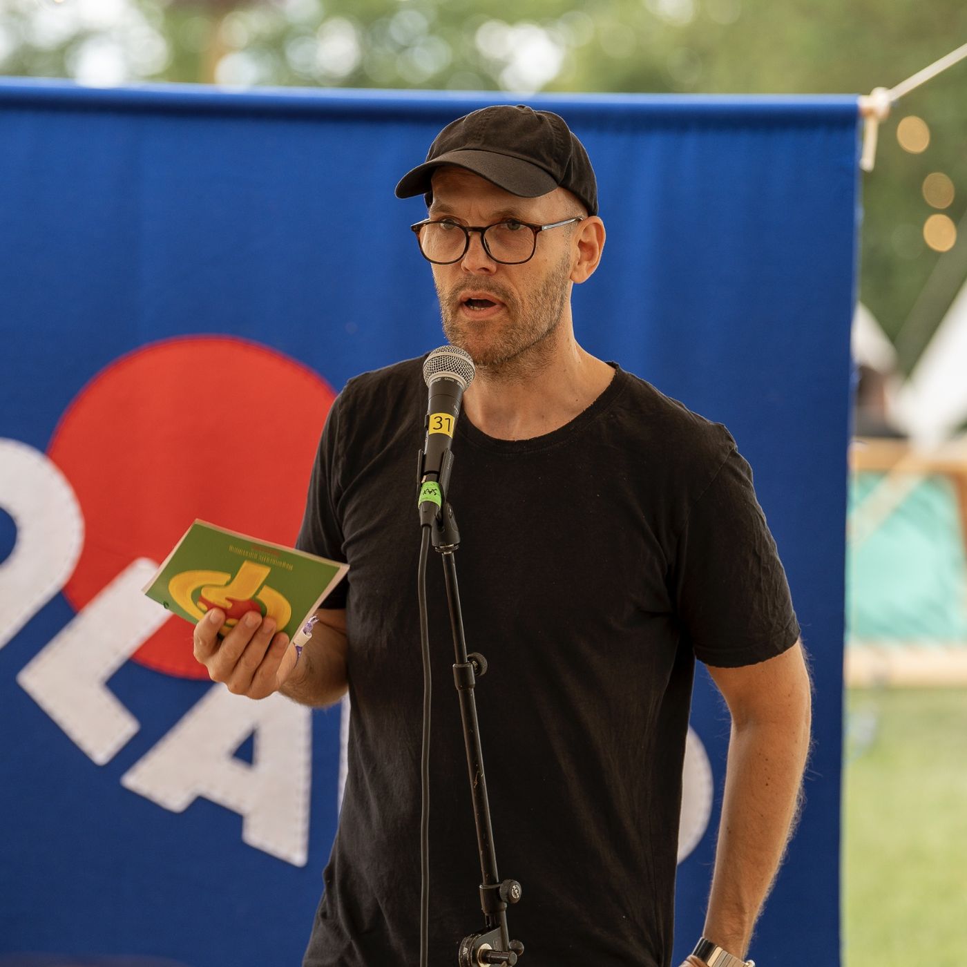 27. Økologiske æbler og regenerativ praksis i flydende form med Karsten Mikaelsen 27. Økologiske æbler og regenerativ praksis i flydende form med Karsten Mikaelsen