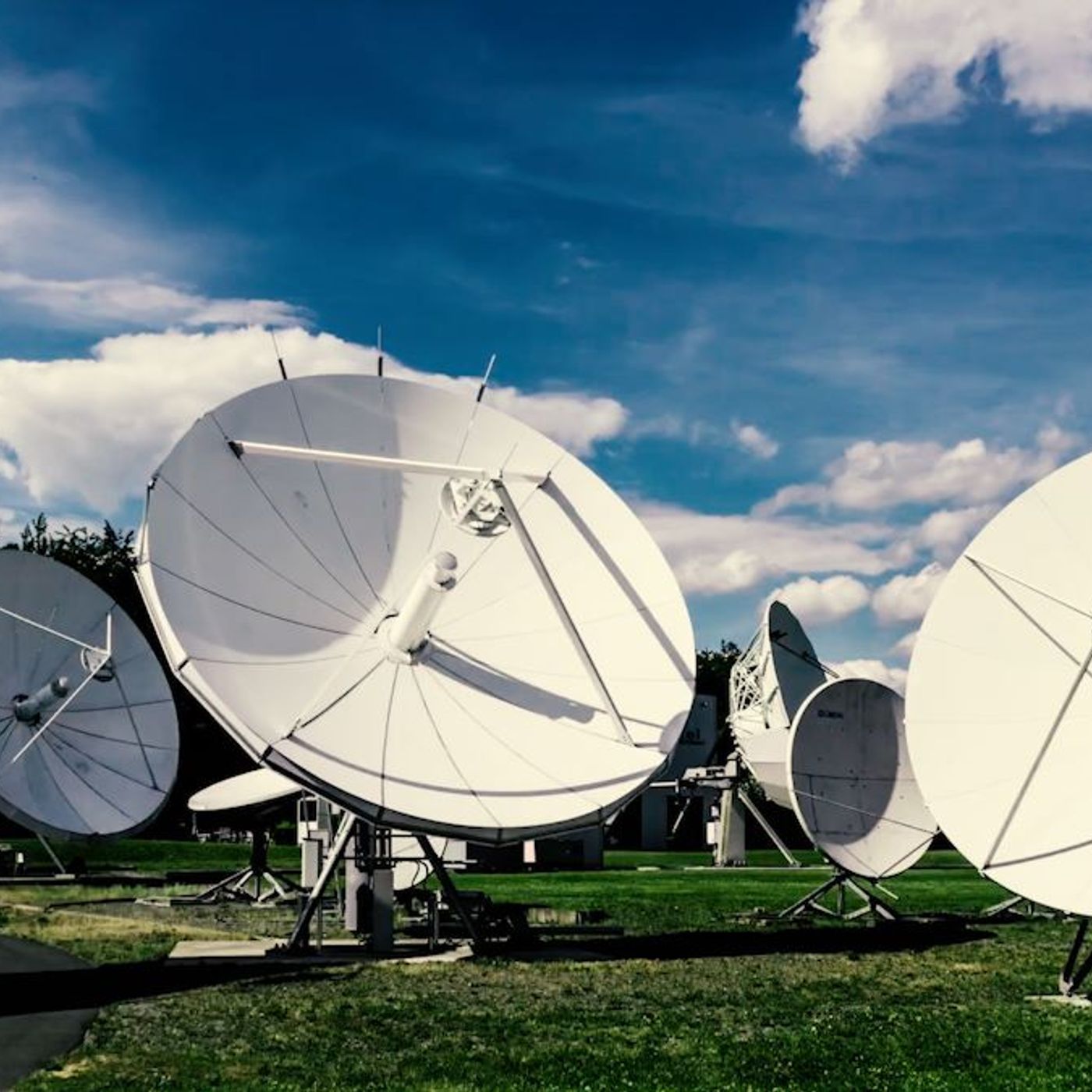 LAS TELCOS SE UNEN PARA ARREBATAR EL TRONO A LAS BIG TECH episode artwork