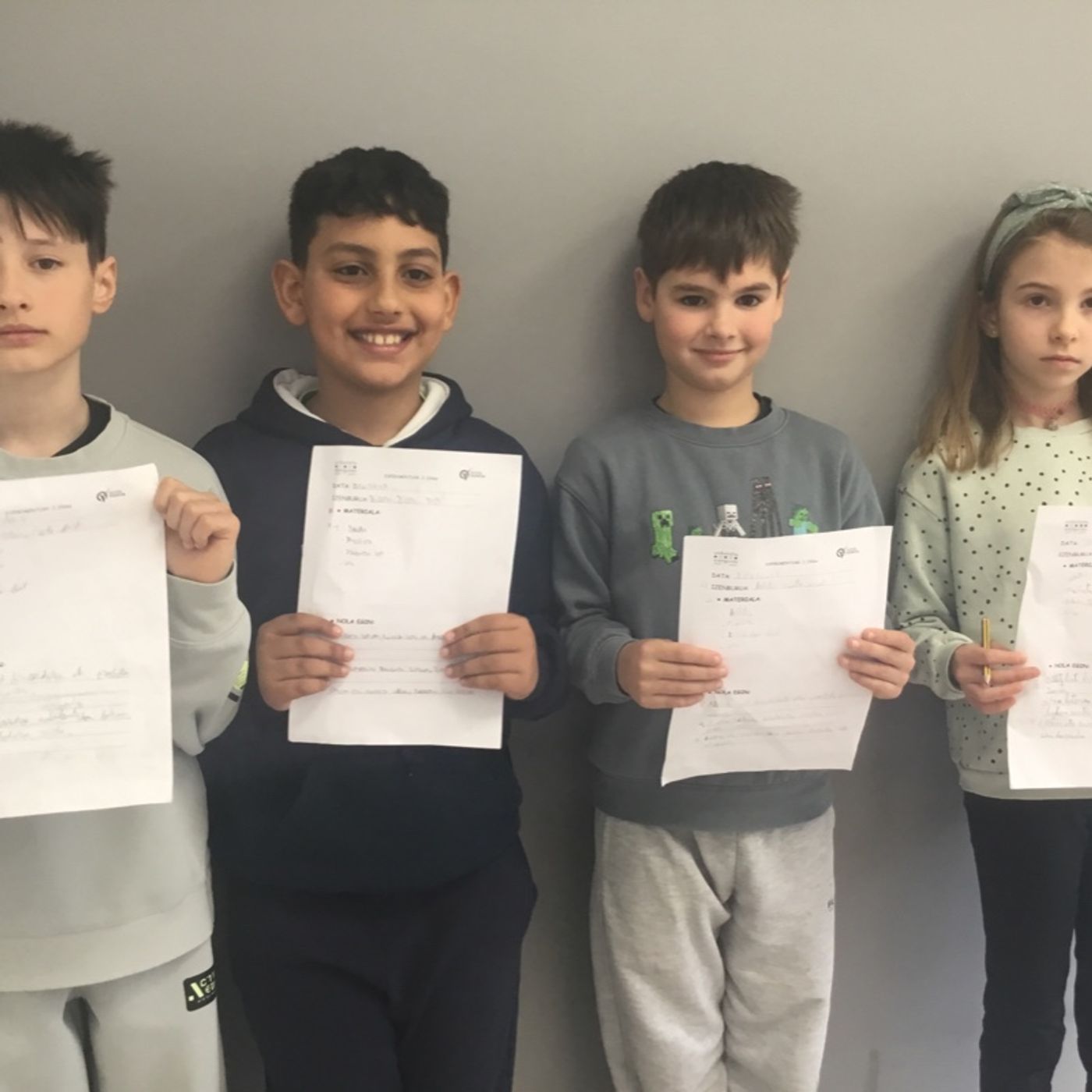 Ayan,Oana,Adam eta  Hegoi   Morea