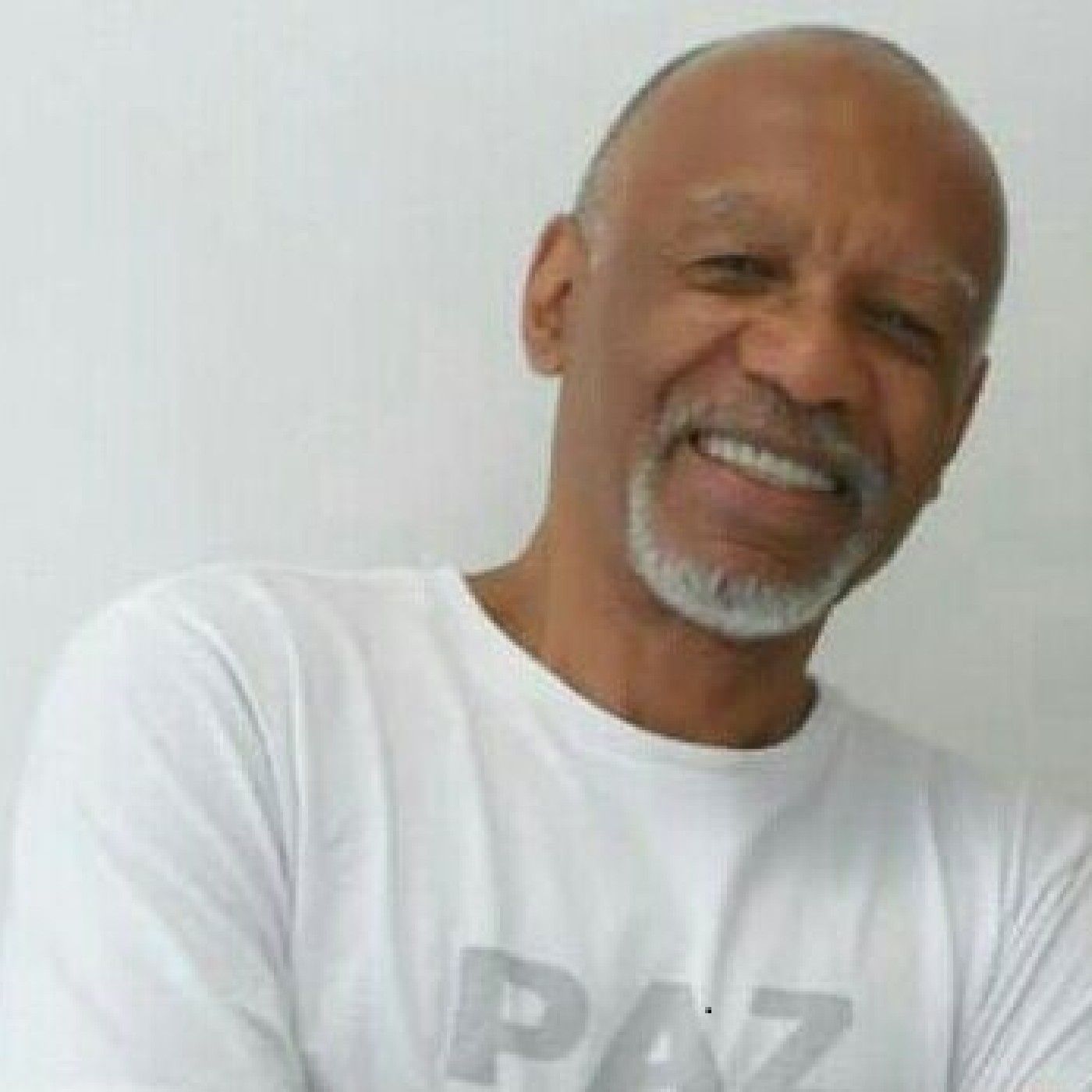 podcast de Tata Hoji cover art