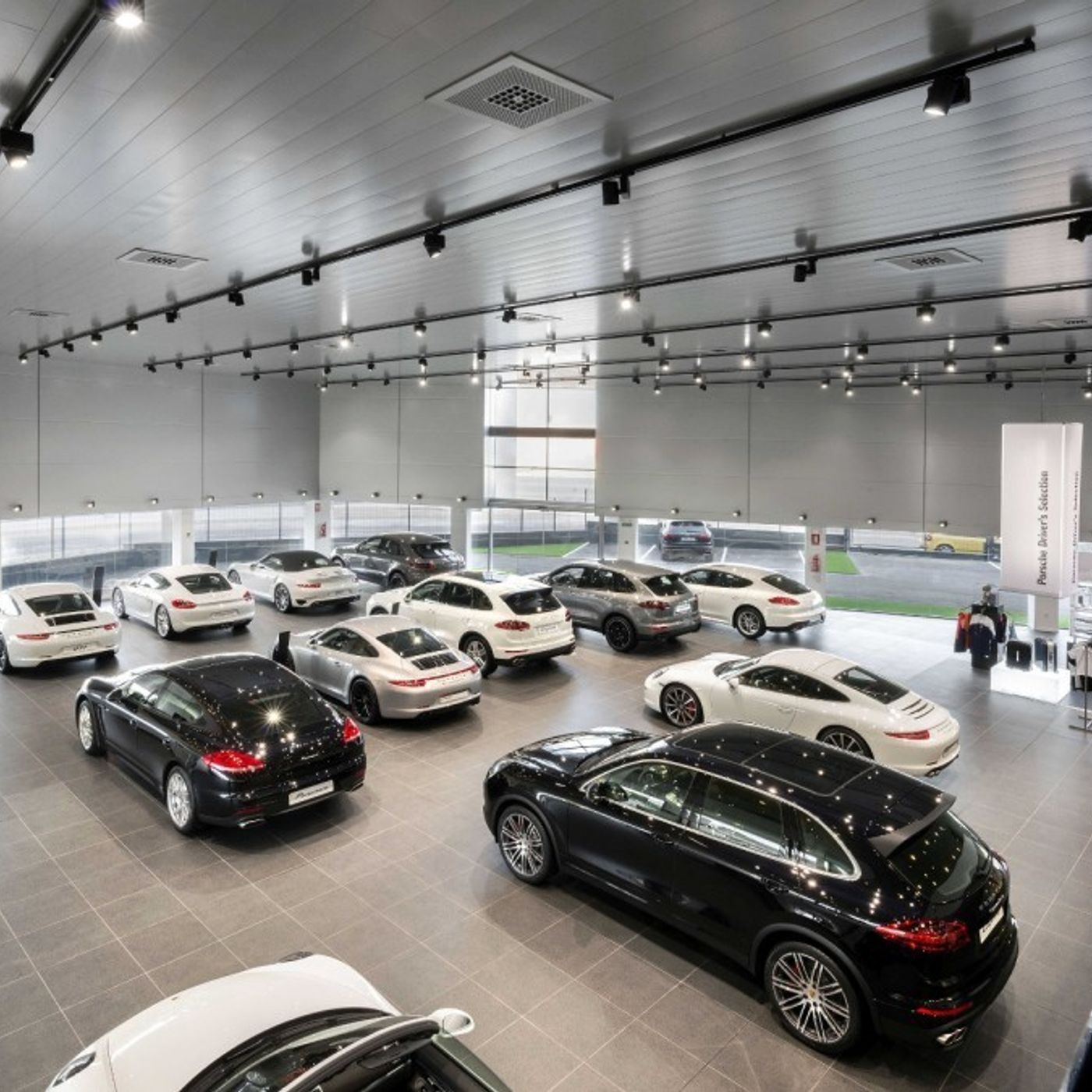 Historias de Miedo Enero 7  de 2022 EL FANTASMA DEL CONCESIONARIO