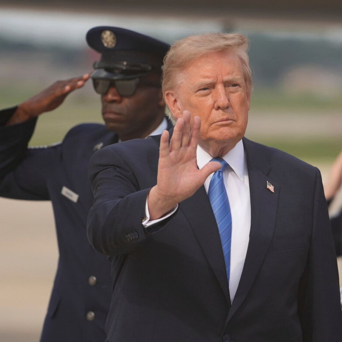 Trump to meet with oil execs after HISTORIC Venezuela deal episode artwork