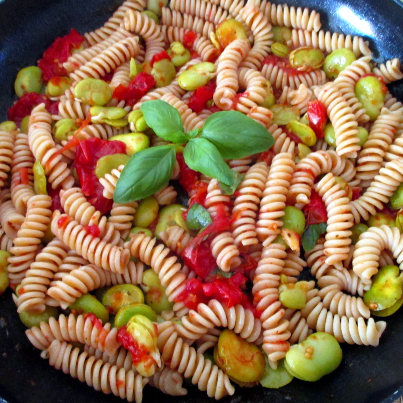 Pasta con fave e pomodorini episode artwork