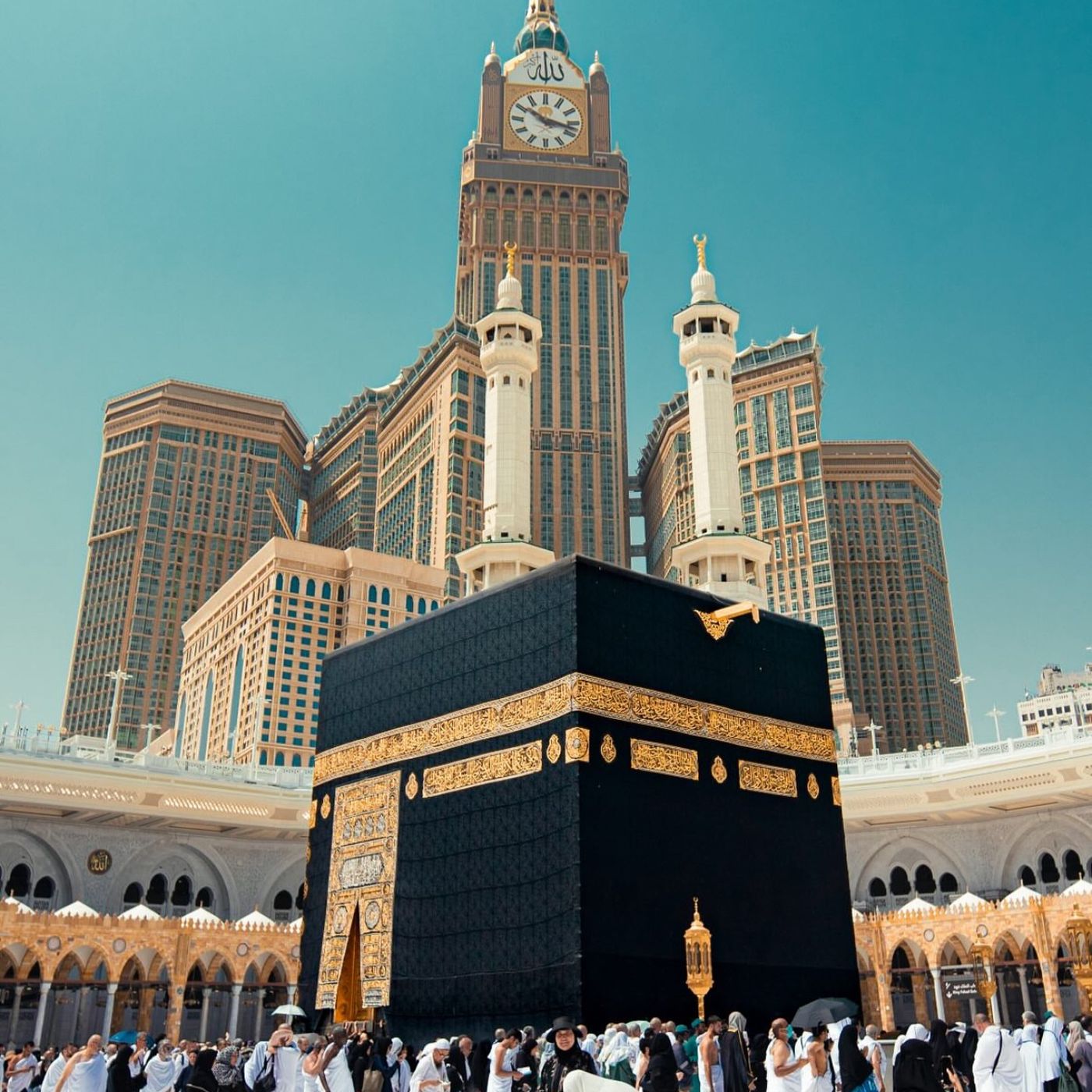 لبيك اللهم لبيك 🌷💛 لنجعلها تملأ الدنيا