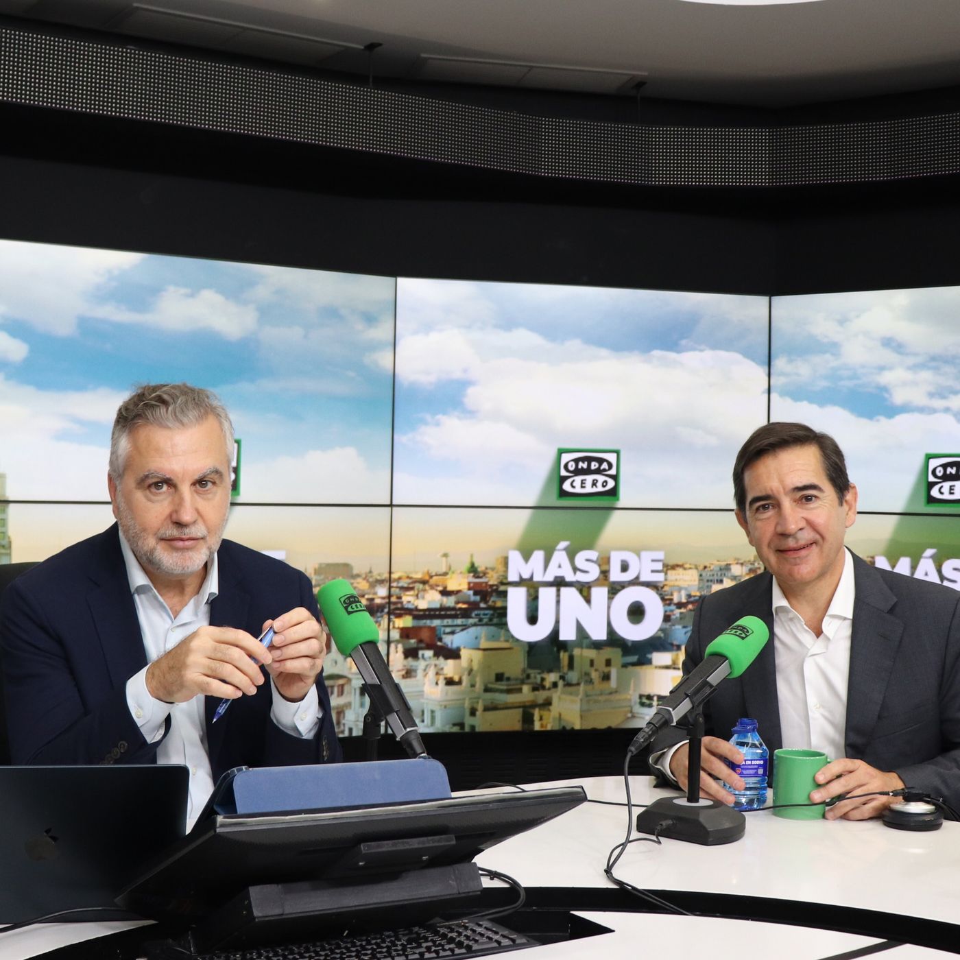 El presidente del BBVA admite que "la expectativa de la segunda OPA pudo haber afectado" al fracaso y dice que se siente "respaldado"