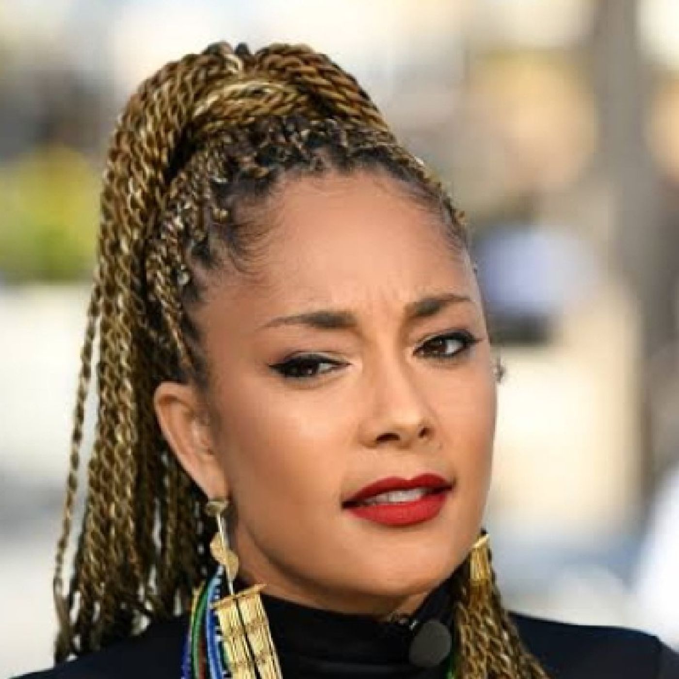 AMANDA SEALES WAS GASLIT BY SHANNON SHARP? YOU CAN'T BE A BLACK WOMAN & BE INTROVERTED IN THE WORKPLACE P episode artwork