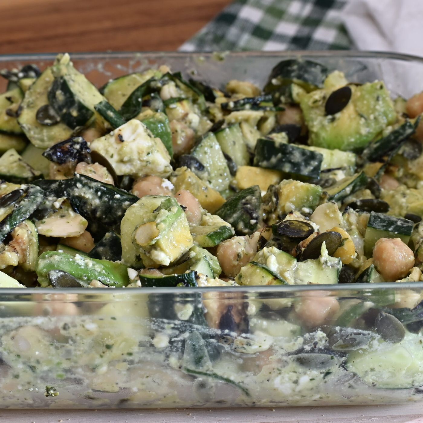 Insalata Ceci Zucchine e Avocado: Ricetta Fresca, Facile e Nutriente episode artwork