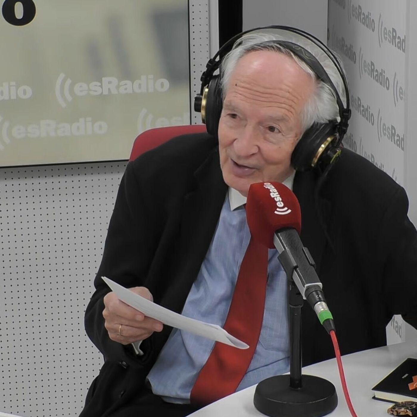 Los Libros: Andrés Amorós presenta su nuevo libro