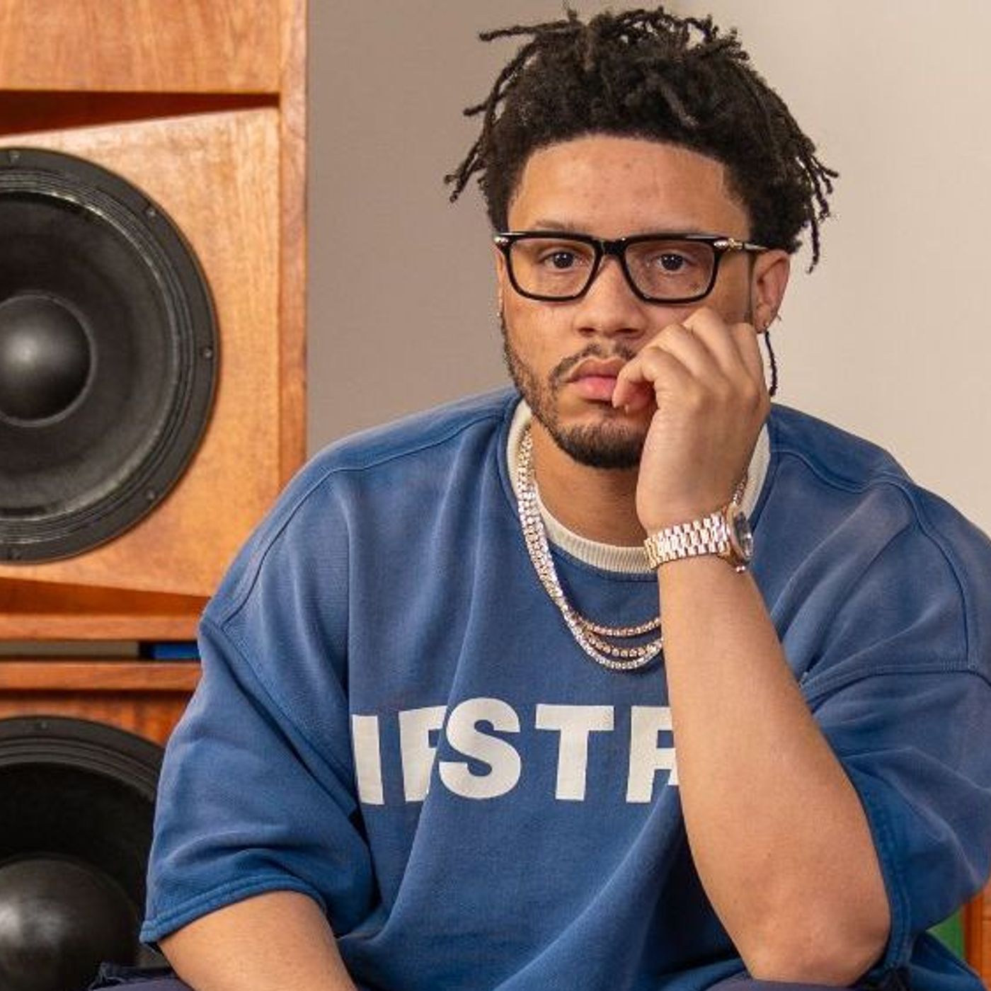 Veeze Shares Video for New Song “L.O.A.T”