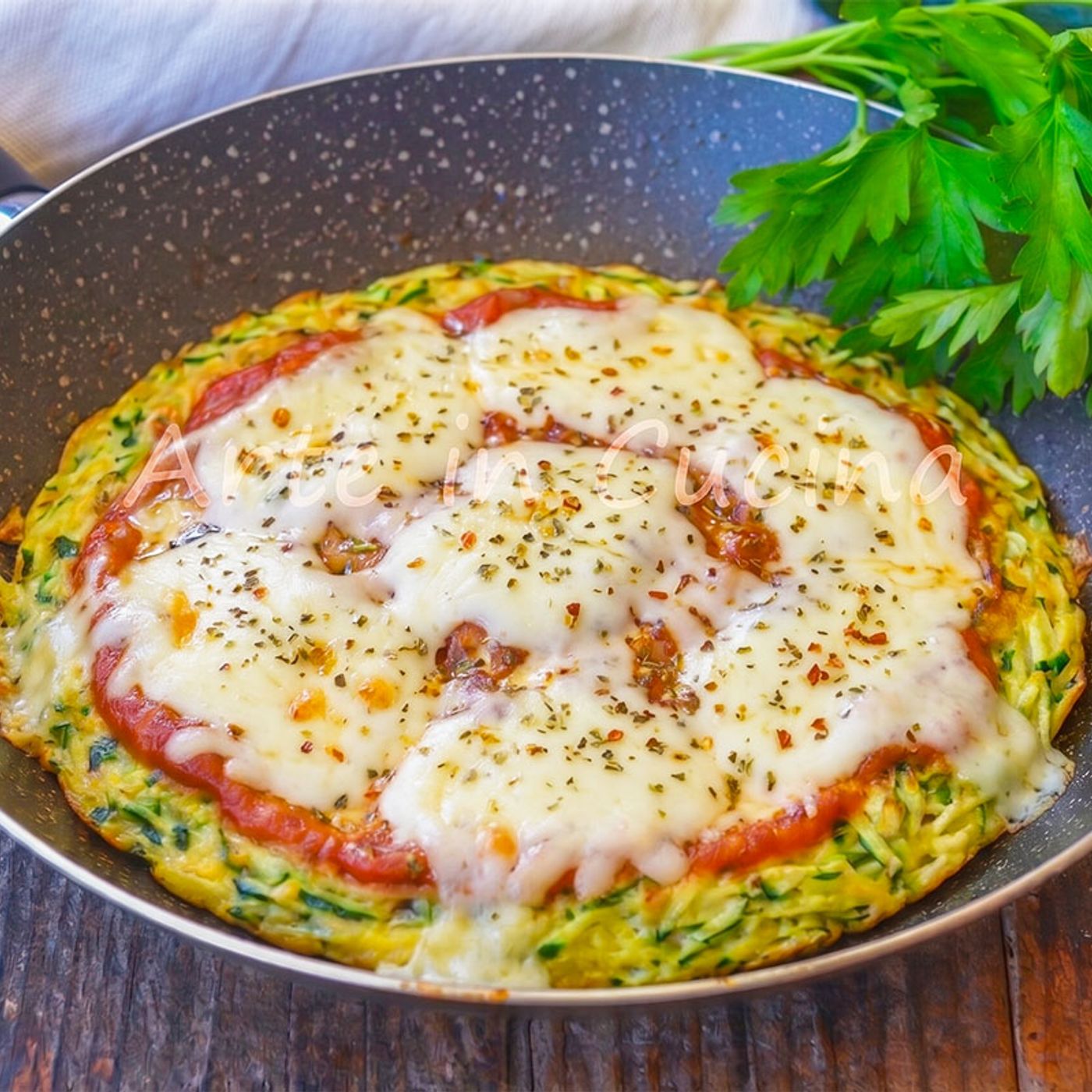 FINTA PIZZA di ZUCCHINE senza farina
