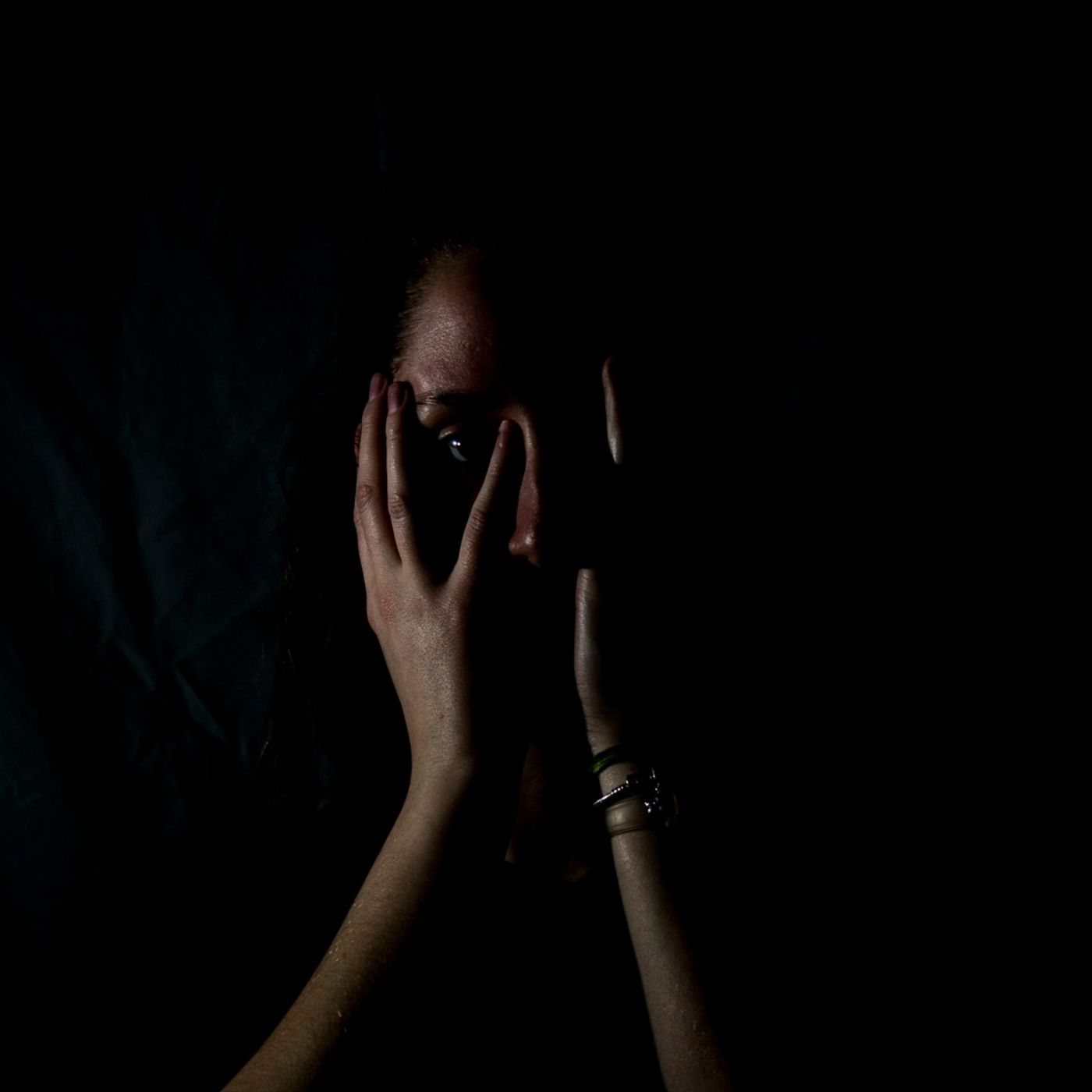 "Non morirò così", la storia di 35 anni di abusi subiti da "Sofia" "Non morirò così", la storia di 35 anni di abusi subiti da "Sofia"