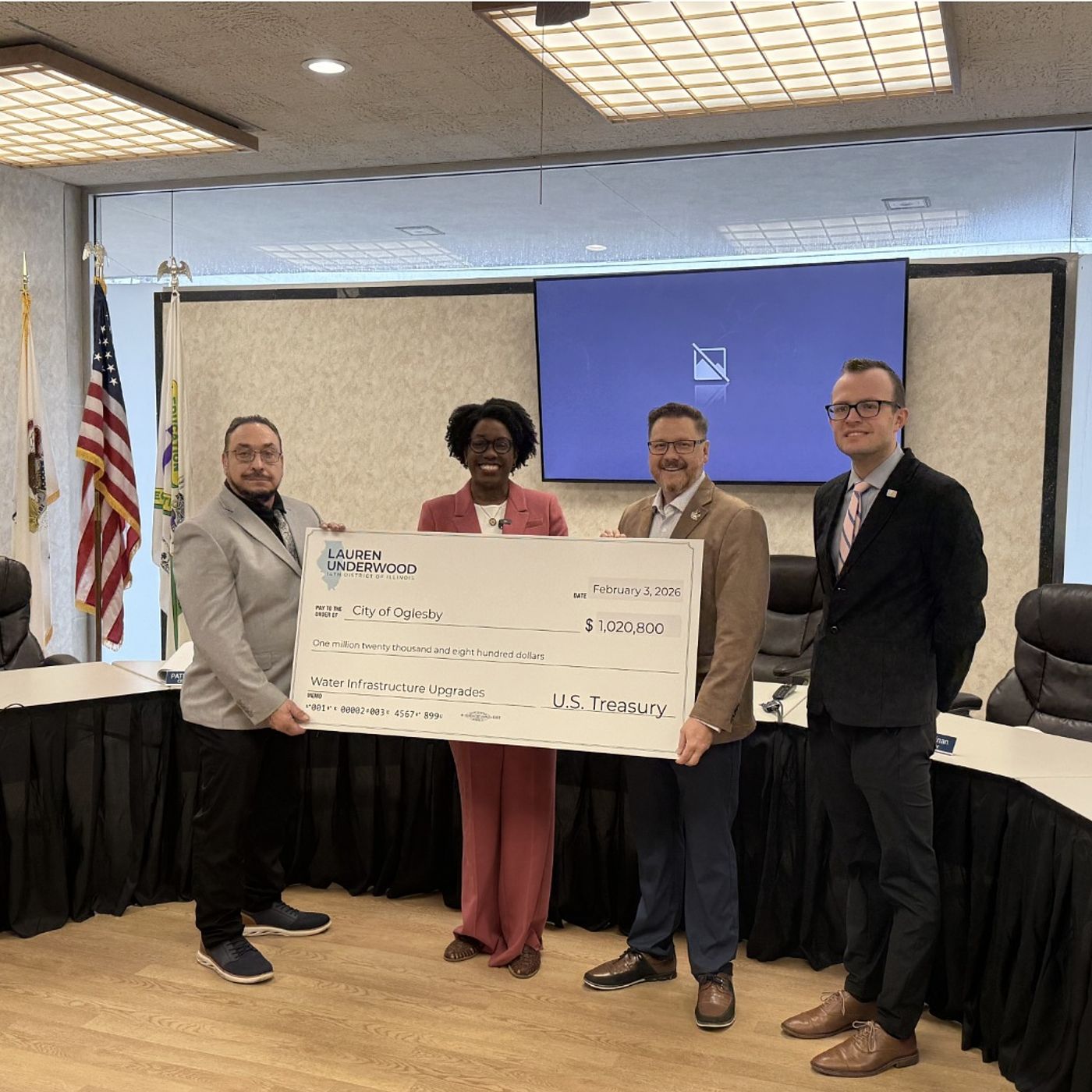 Underwood stops in Oglesby to celebrate $1M in federal funding episode artwork