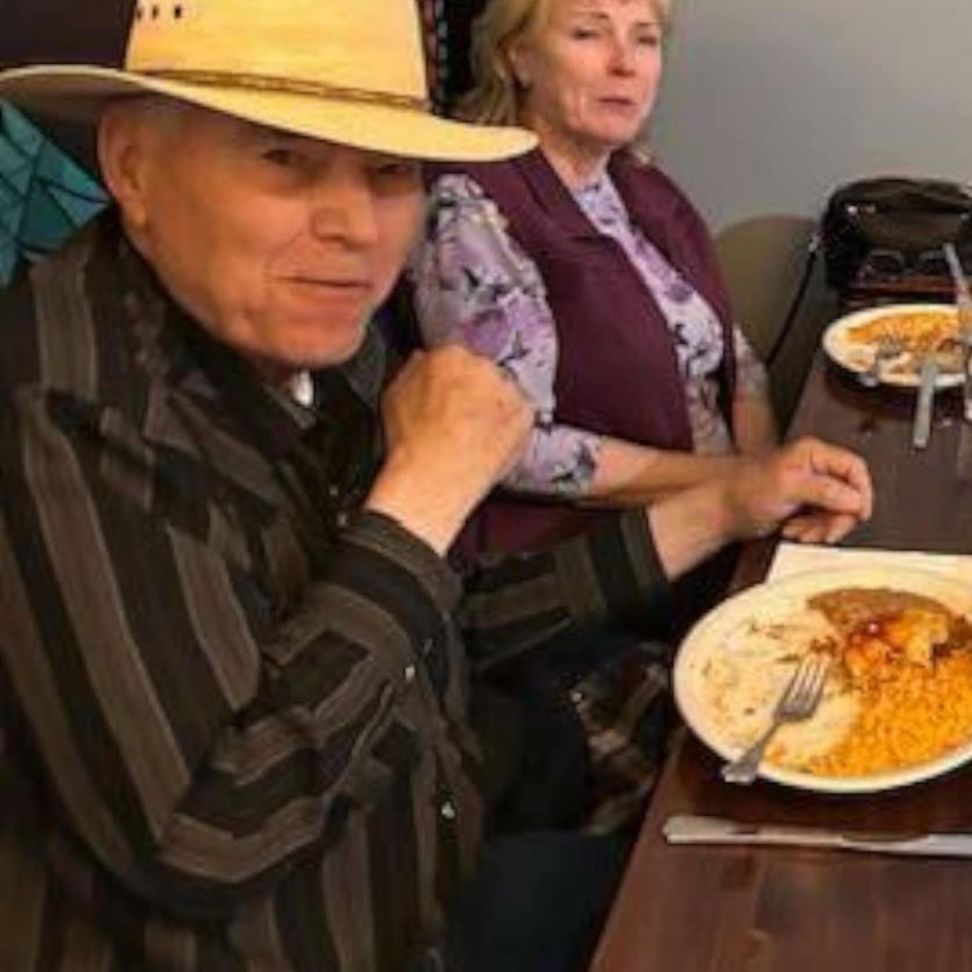 KELY 1230AM/98.5 FM News and Commentary