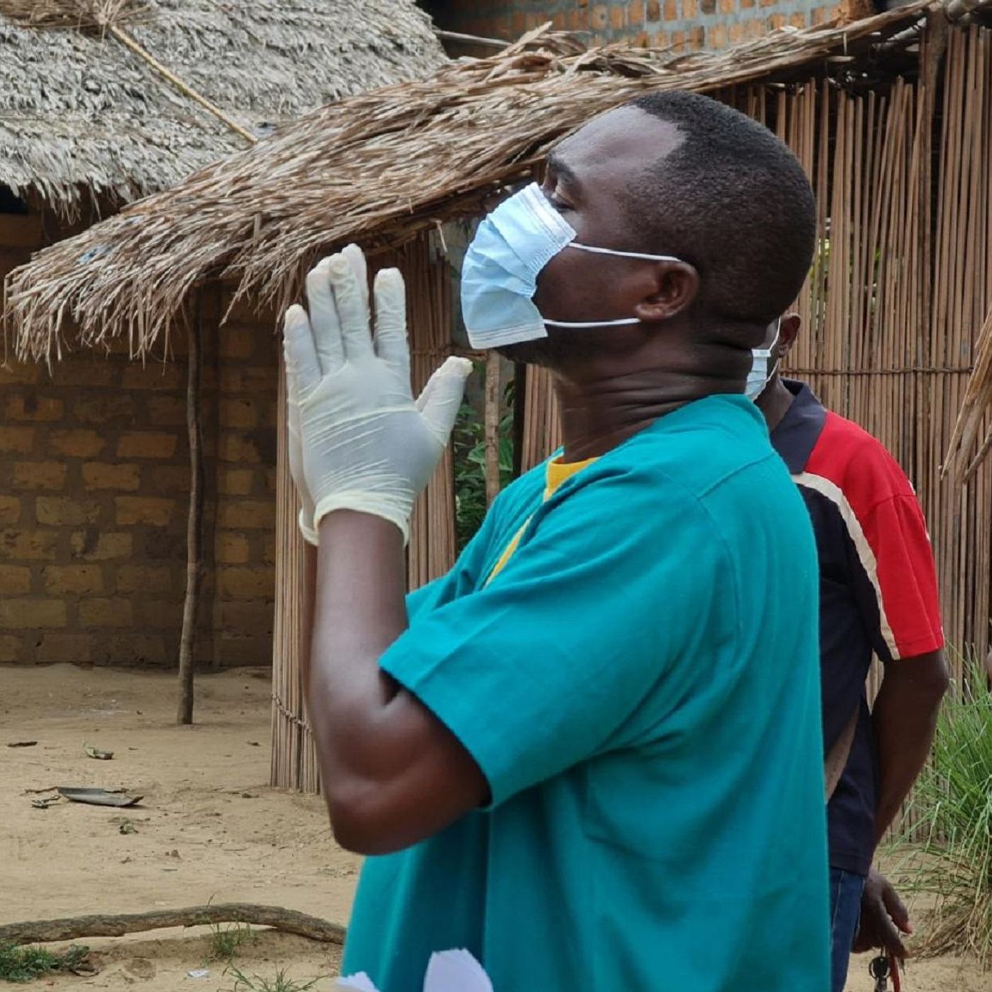 OMS afirma que risco regional de ebola é alto, mas ameaça global é baixa episode artwork